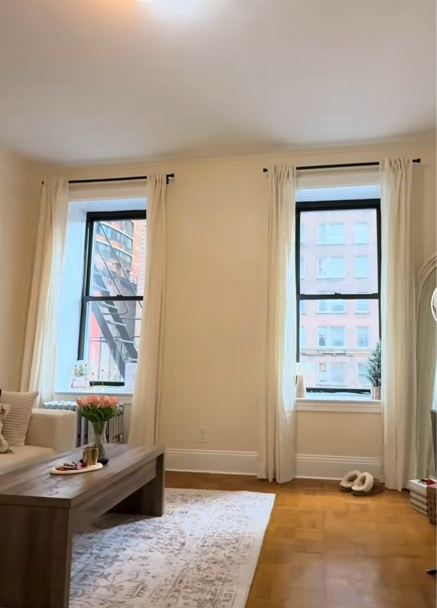 New curtains made the living room so charming 🫶☁️

#LTKHome #LTKFindsUnder100 #LTKSeasonal