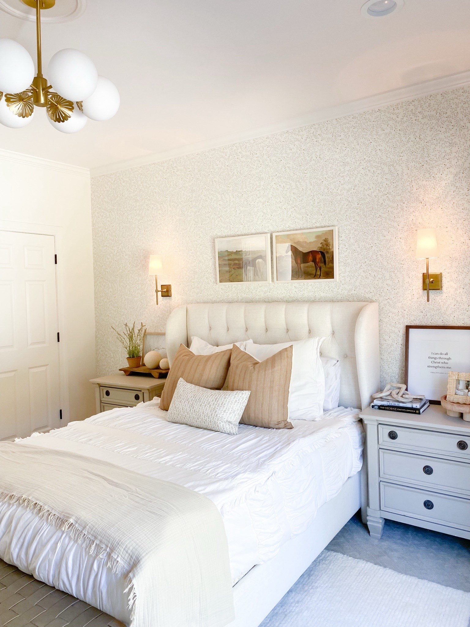 Teen girls bedroom, girls bedroom, girls room, modern classic girls bedroom
#porcheandco

#LTKStyleTip #LTKHome
