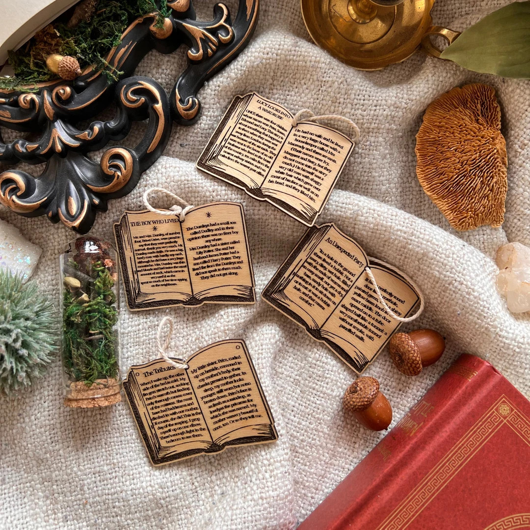 Bookish Ornament Wooden Ornaments Book Vintage Poem Classic - Etsy | Etsy (US)