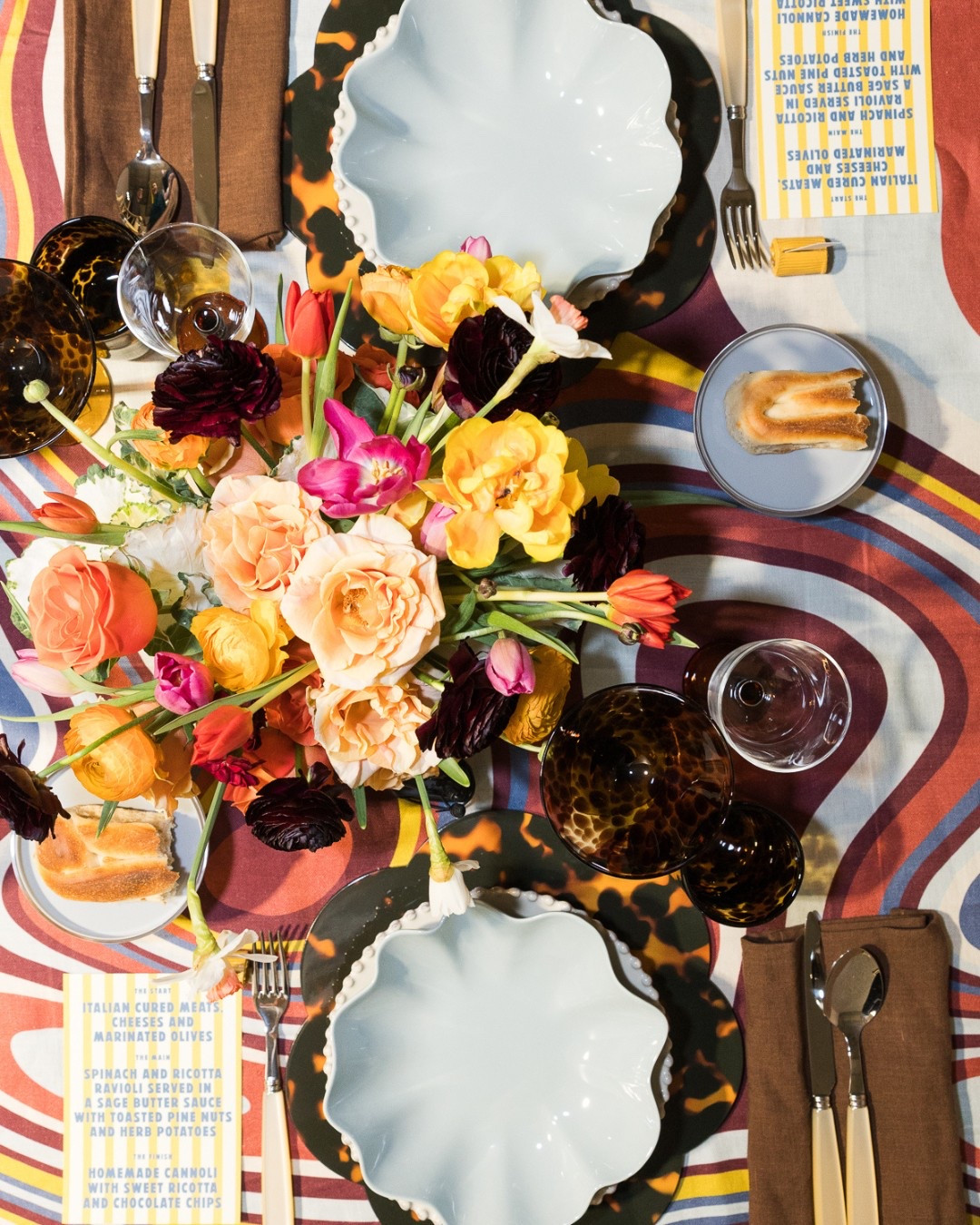Don’t forget your something blue 😉🩵 Pops of color pair perfectly with this tortoise print! Don’t be afraid of mixing colors and patterns!! #pastanight #cheetahprint #tortoise #elegantdinner #homedecor #holidaydinner #hosting 

#LTKParties #LTKStyleTip #LTKHome