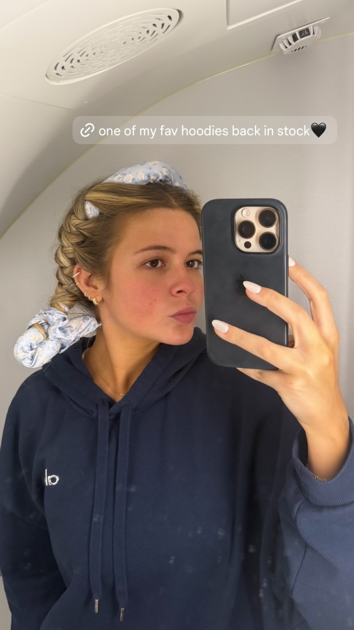 this hoodie from Alo is one of my absolute favorites and is finally back in stock! this navy color is so flattering and goes with anythingg

#LTKSeasonal #LTKStyleTip
