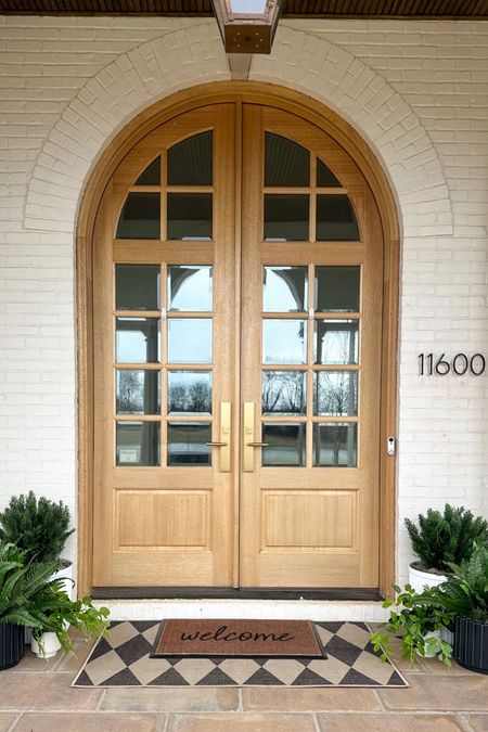 Front door, front porch decor, planters, outdoor rug, front door rug 

#LTKhome
