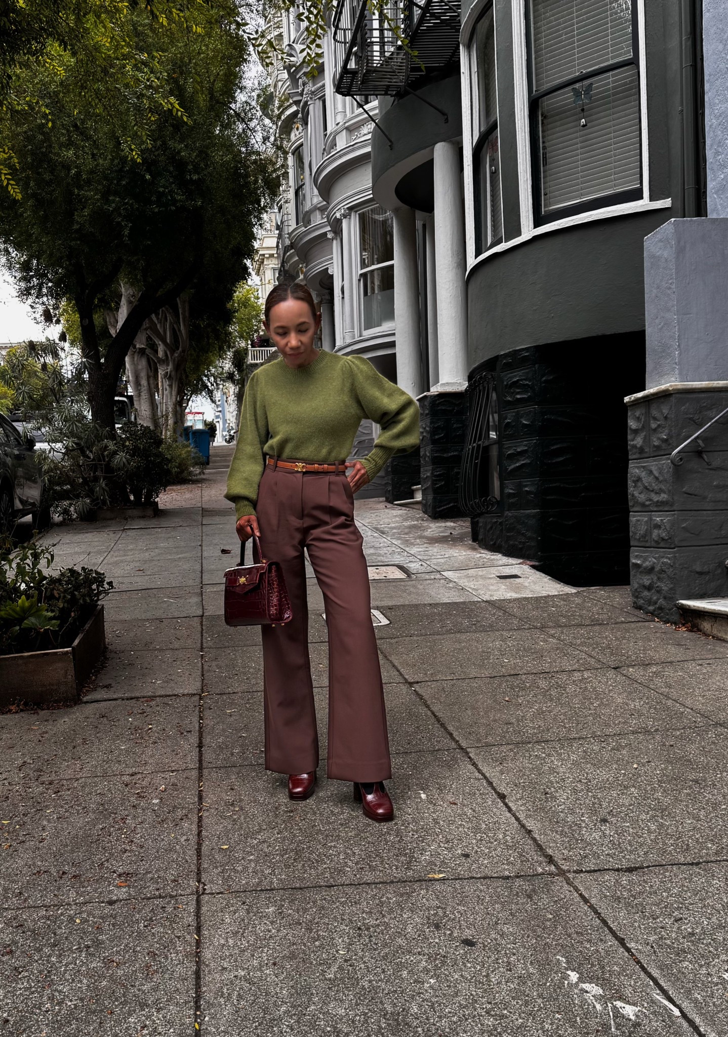 Fall is in the air 🍂 serving the season’s most-wanted combo — olive green and deep brown 🤎💚 effortless, timeless, and so fall

#LTKPetite #LTKWorkwear #LTKStyleTip