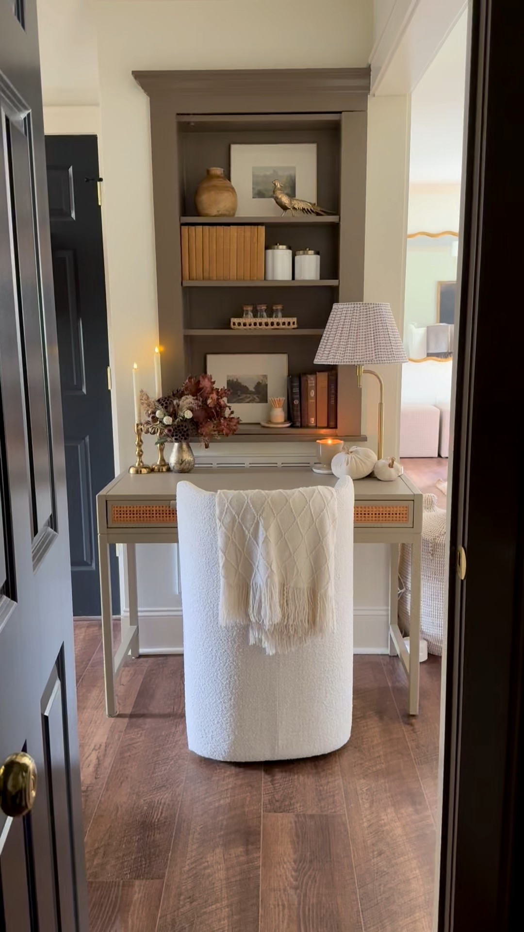 How cute is this gingham lampshade! 

#LTKHome #LTKSeasonal #LTKSaleAlert