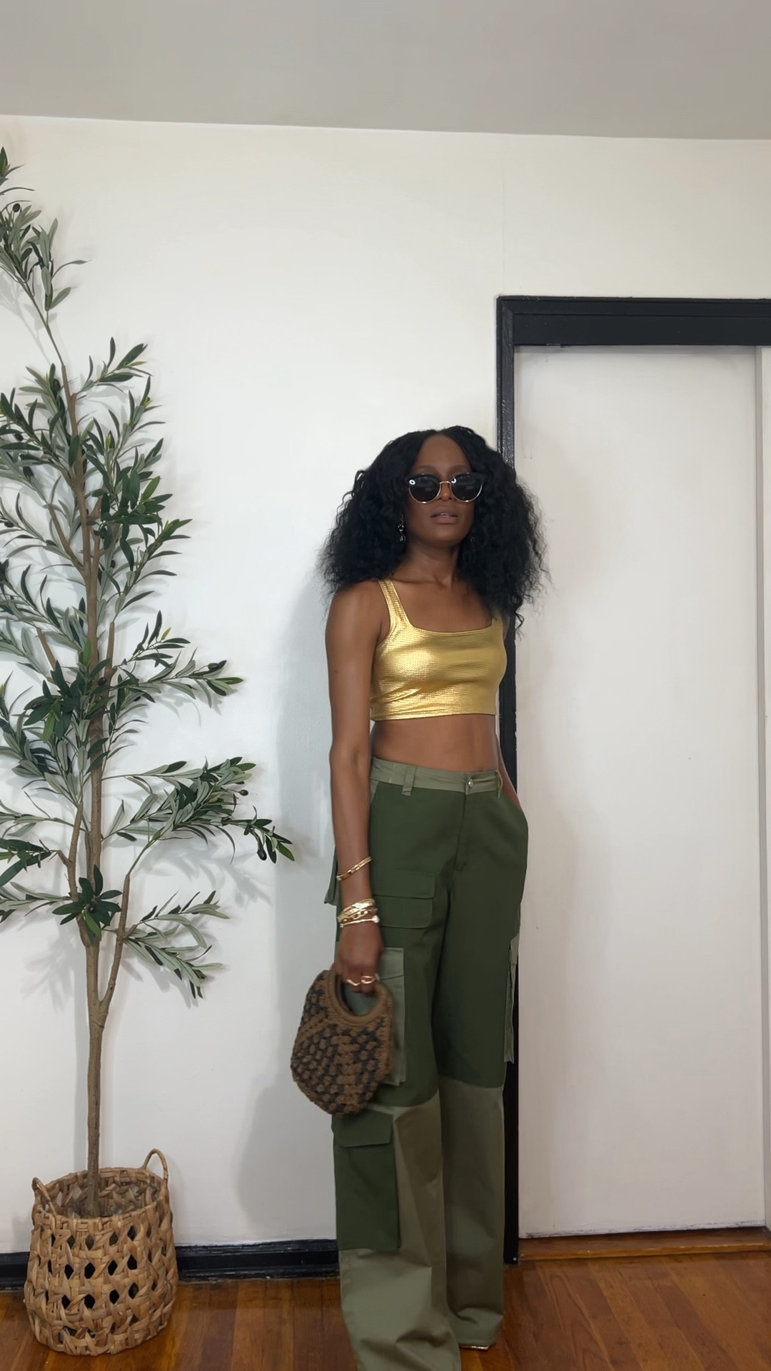 Cargo pants and crop top, is my kind of vibe