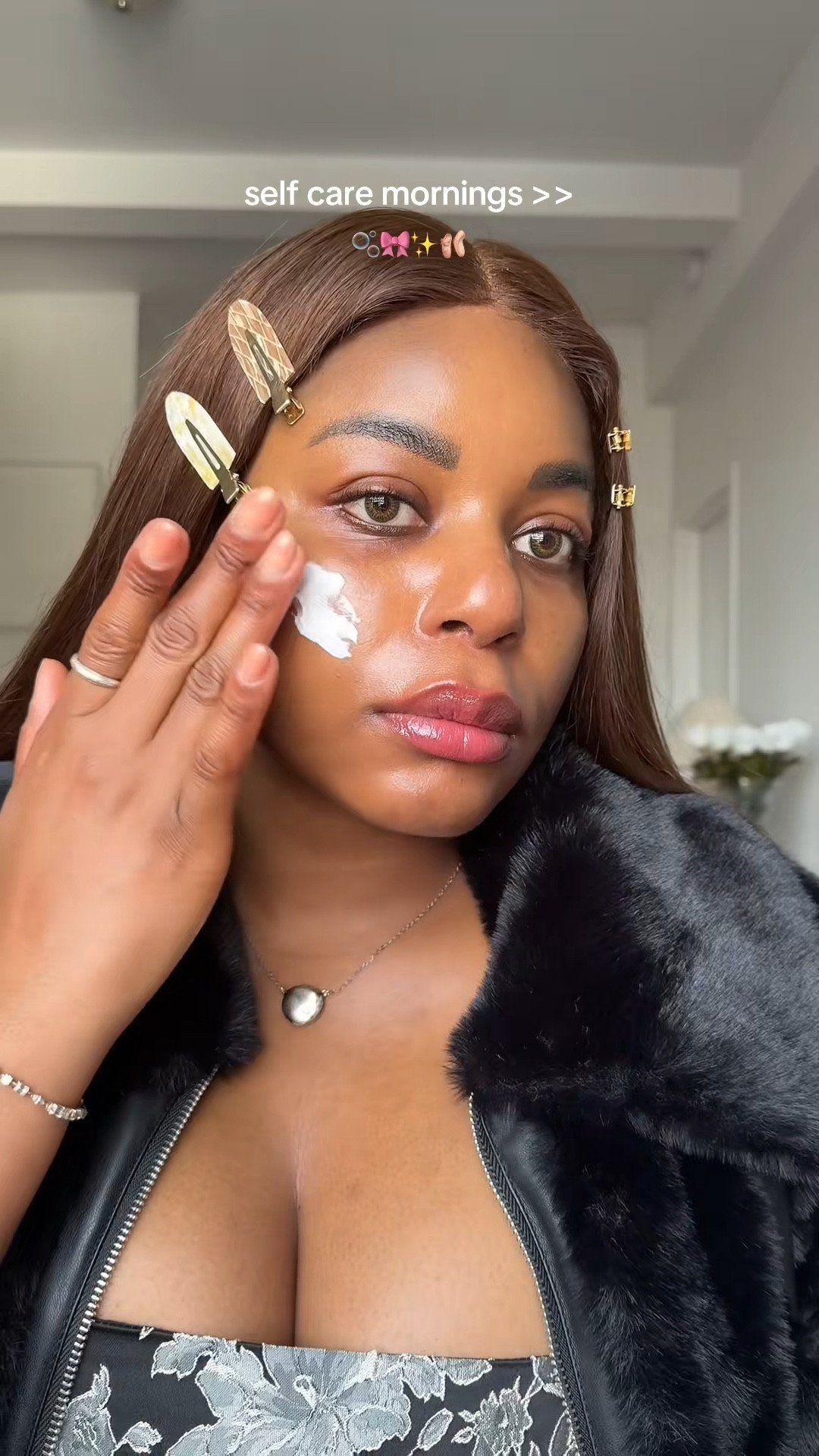 Self care mornings ✨ anyone else love doing their winter skincare routine? This is mine! Using Sunday Riley, Rhode, La mer, beauty of Joseon, and more. Linking all the skincare and beauty products used for this hydrating AM morning routine .. For more links to nthe love knot slouchy bag, statement belts, apres ski outfit, cape coat, winter capsule wardrobe, alo softsculpt, valentines day outfit, hooded scarves, vacation outfits beach, date night outfits, follow me on LTK! ✨


#LTKgrwm #LTKmorningroutine #LTKBeauty