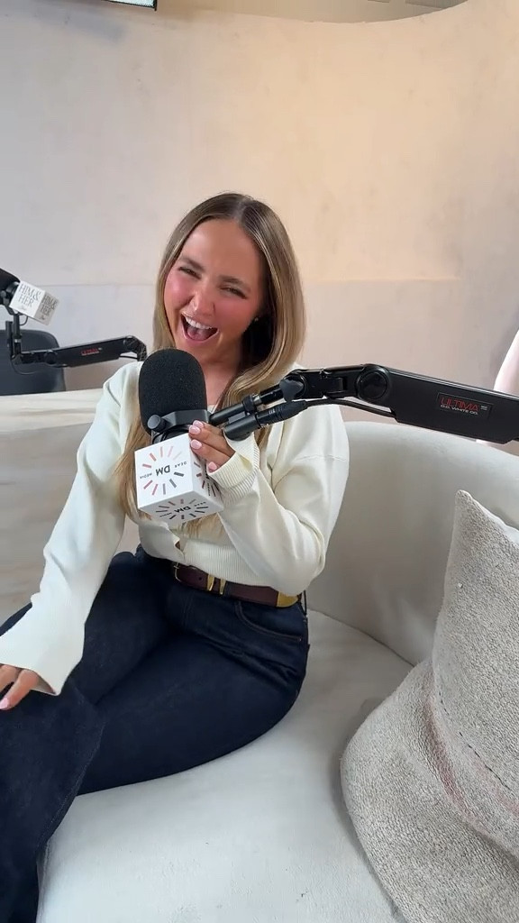 Next week’s episode with Hannah Cody! 💌🎀🤠

#LTKWatchNow #LTKStyleTip