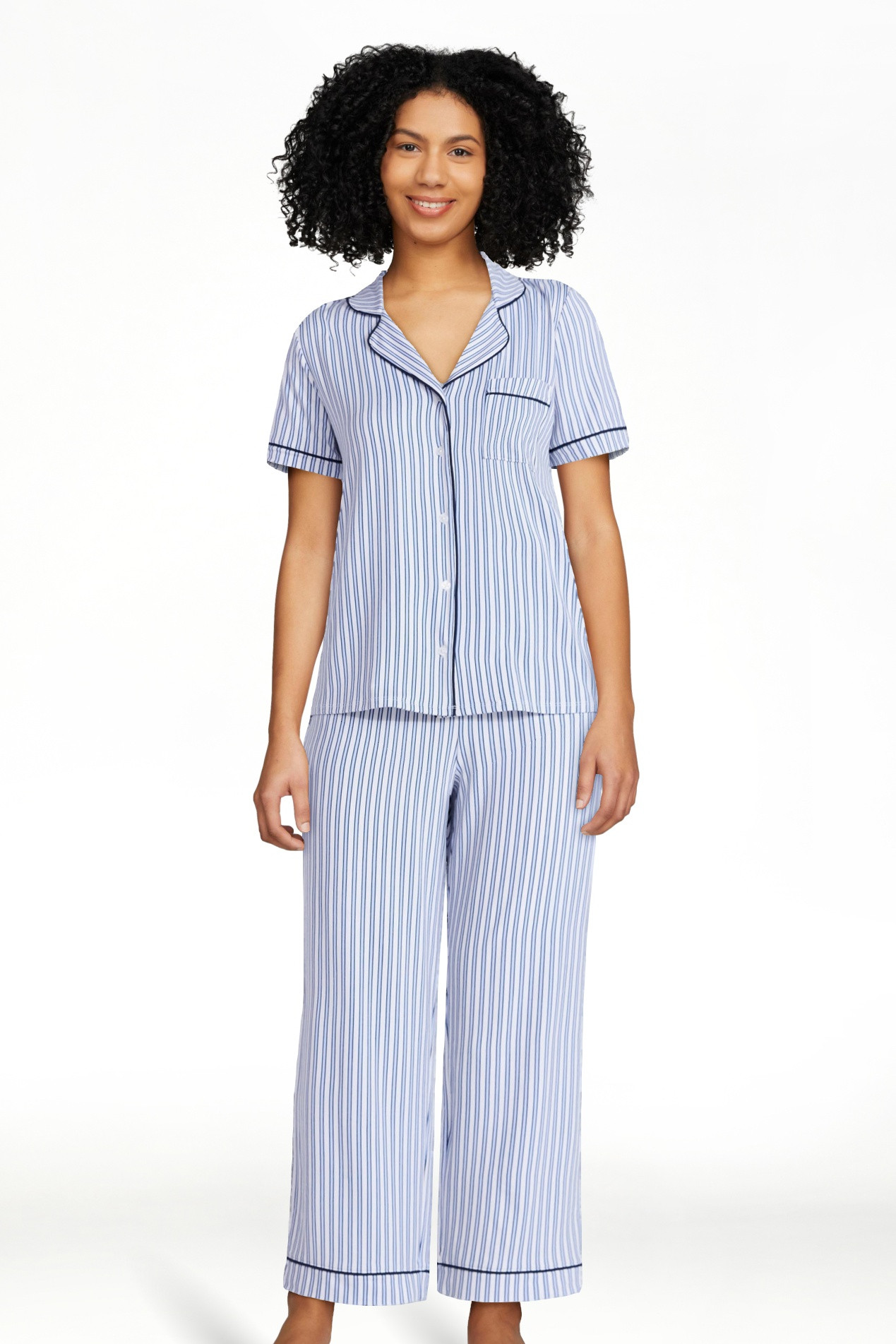 Joyspun Women's Dreamy Soft Collection Notch Collar Top and Capri Pants Pajama Set, 2-Piece, Size... | Walmart (US)