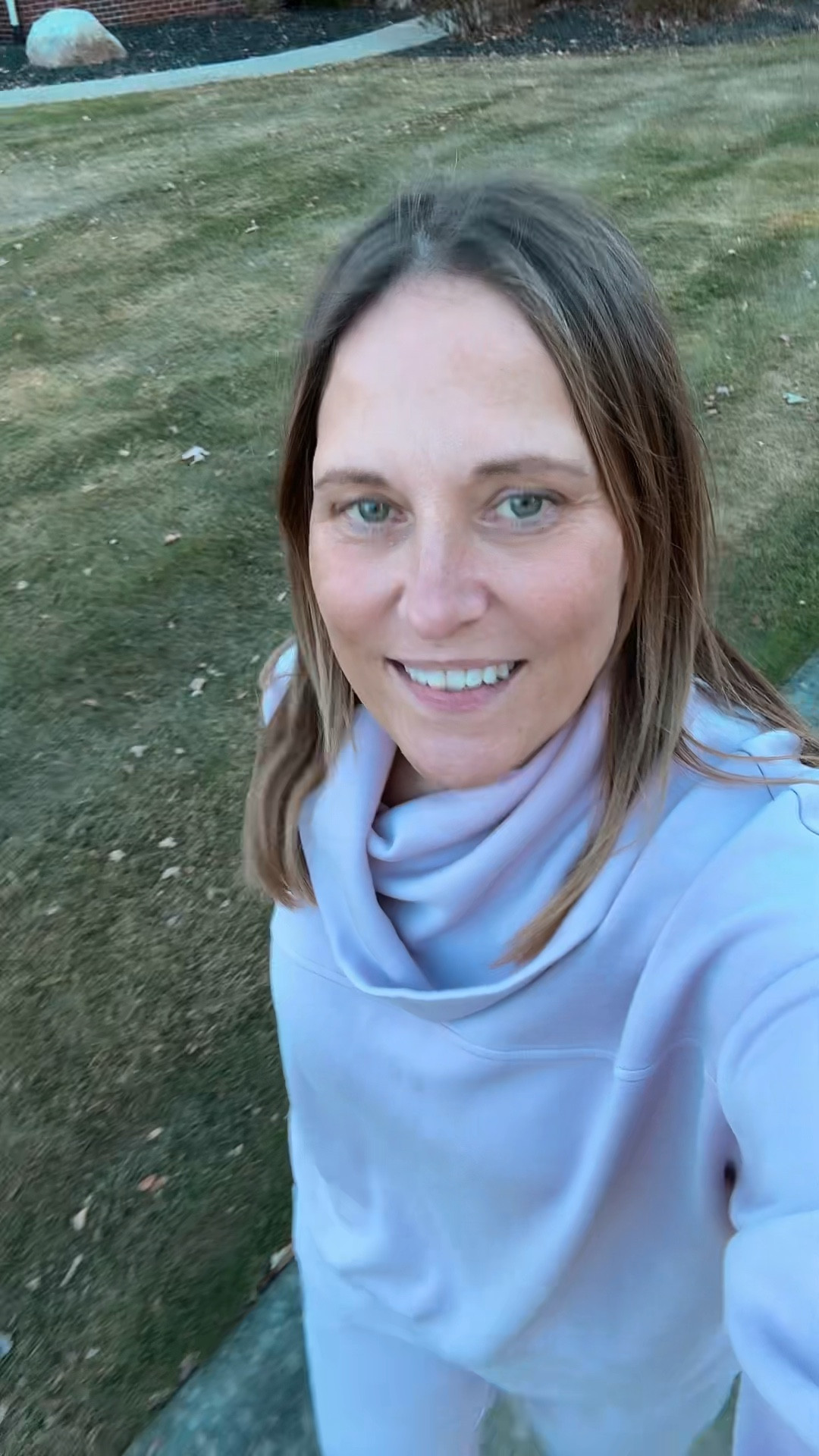 Walk and talk missing mom 

#LTKVideo #LTKFitness #LTKOver40