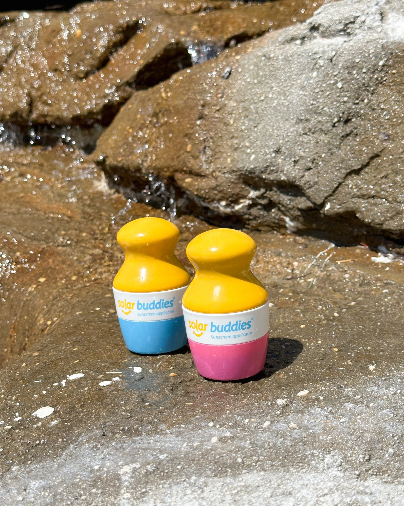 💗Friday Faves >> Saturday Saves💗

You’re going to want to snag these for your next sunny trip!! Let’s say goodbye to this “bomb cyclone” in style - bring on the warm weather. 

Are you heading anywhere to beat the winter blues? 

#LTKSeasonal #LTKTravel #LTKBeauty