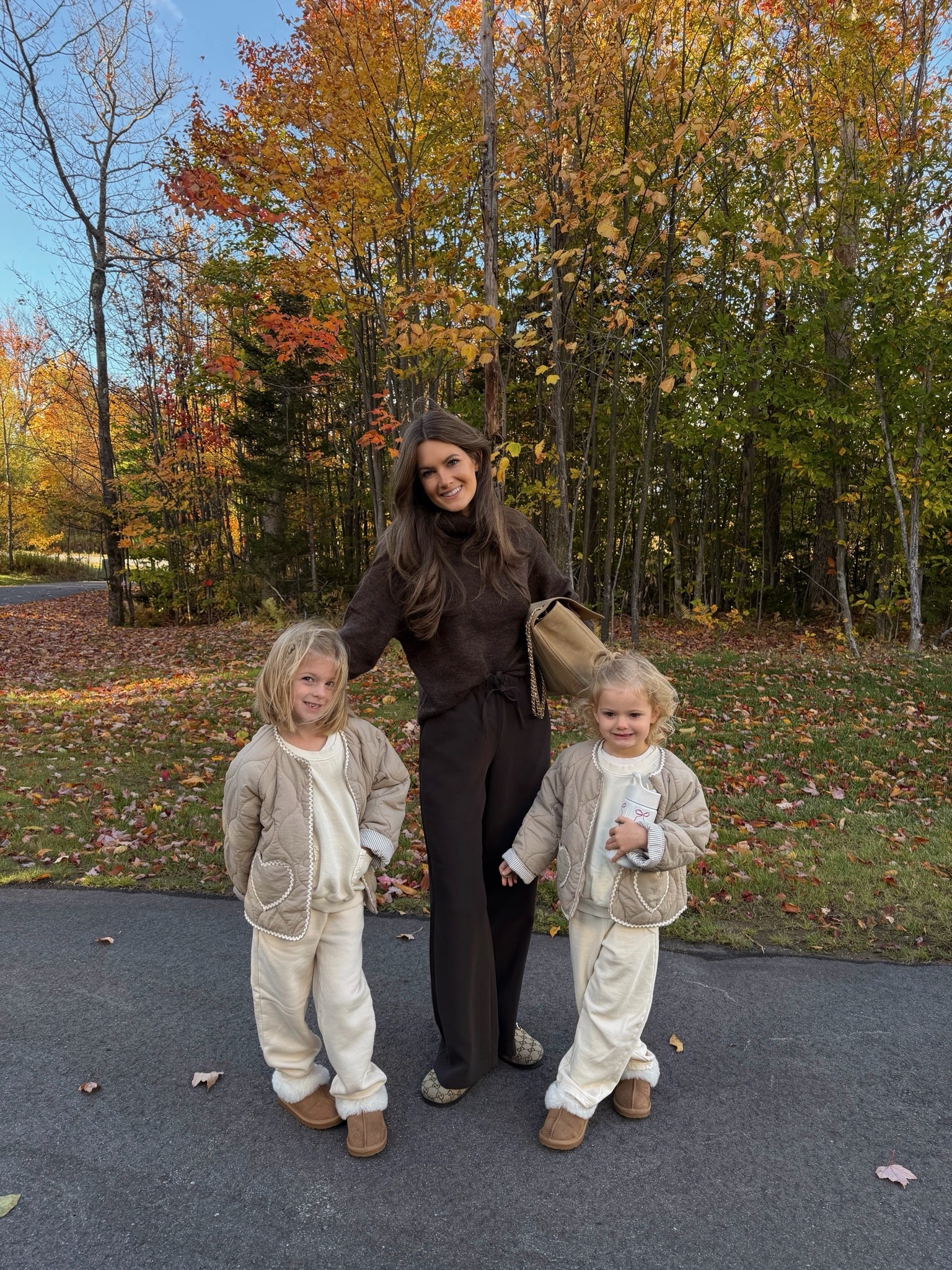 What we wore to travel home in from Vermont! 🍂