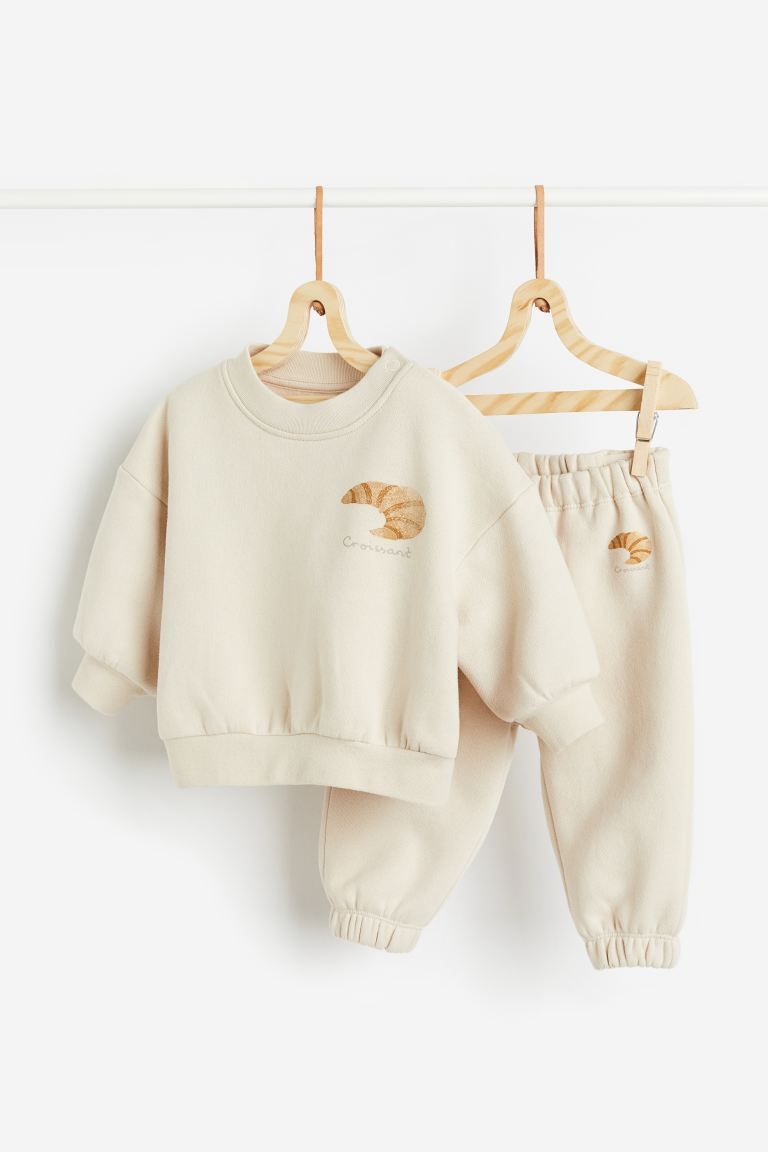 2-piece Sweatsuit | H&M (US + CA)