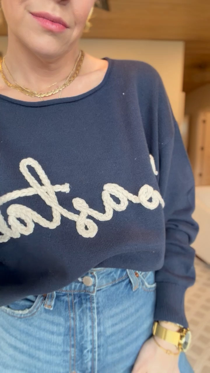 This sweater looks like a more expensive brand but it’s target! I sized up to an XL

#LTKootd #LTKFindsUnder100 #LTKFindsUnder50