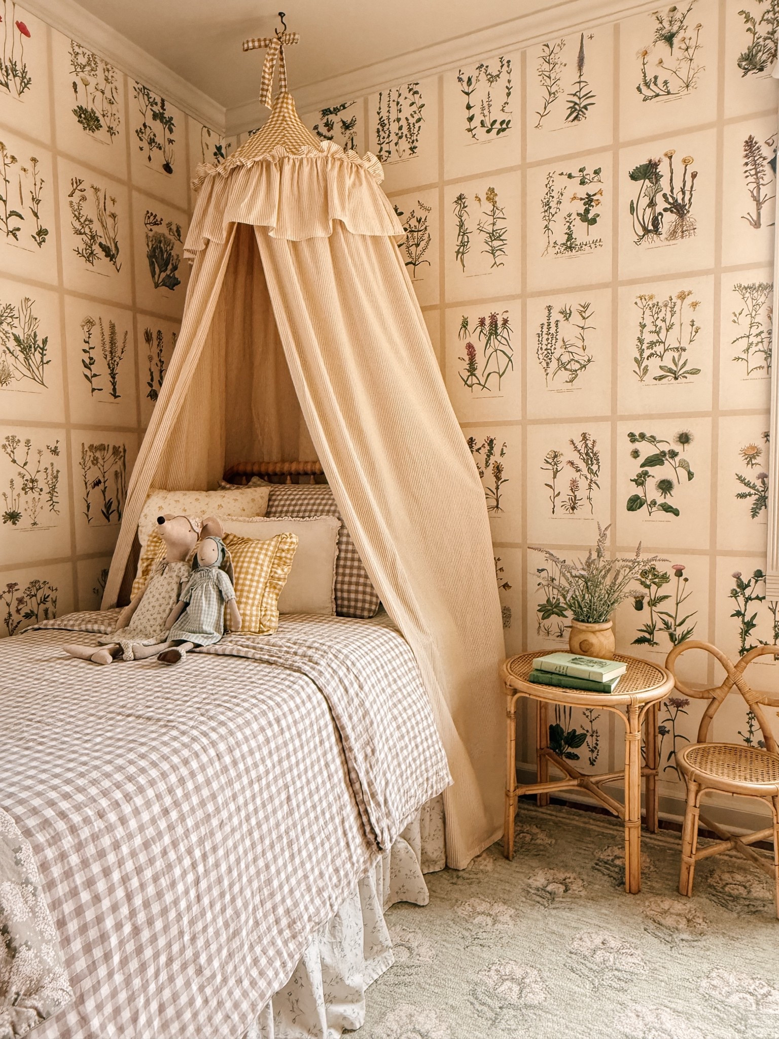 My little girl’s dreamy botanical bedroom! 

#LTKHome #LTKFamily #LTKKids