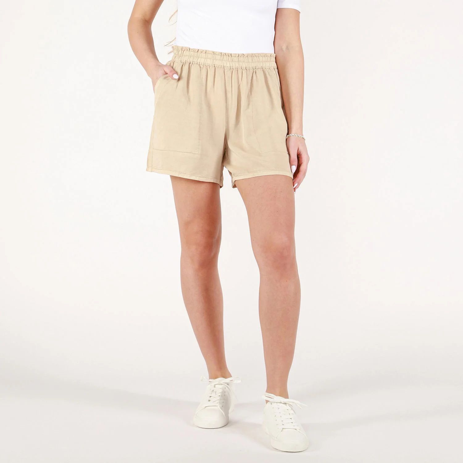 DV Pleated shorts with a shirred elastic waistband, Pleated shorts with a shirred elastic waistba... | Walmart (CA)