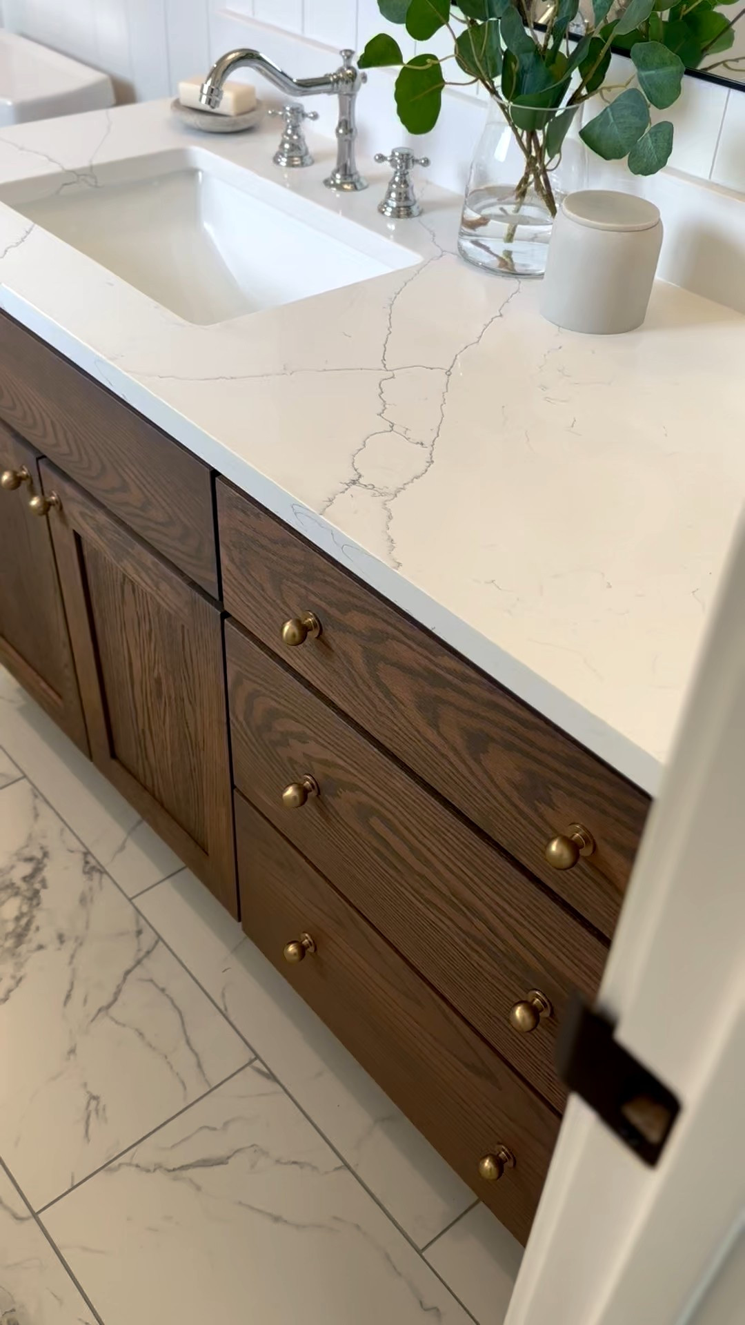 Shop all of my favorite hardware from Amazon! Designer look for less!

Knobs, pulls, hardware, bathroom, kitchen, home design, interior designn

#LTKHome #LTKSaleAlert