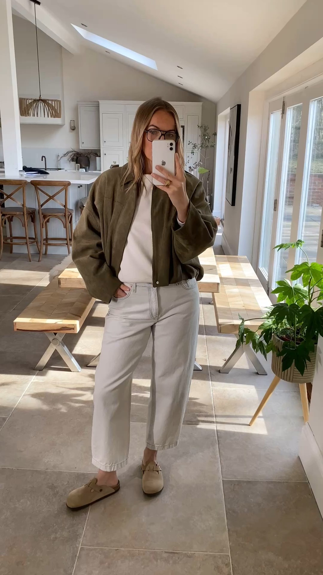 Back in stock 
The sell out suede jacket 
Very good quality faux suede 
Size medium 


#LTKautumn #LTKjeans #LTKuk