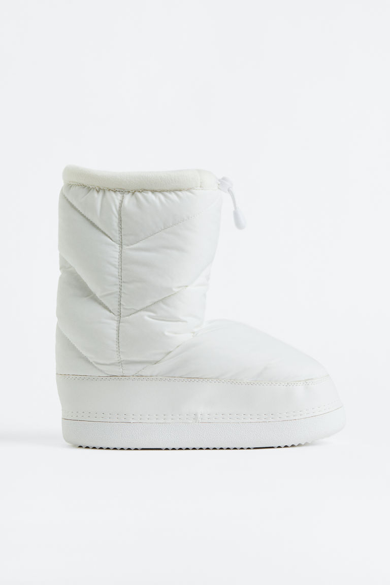 H & M - Warm gefütterte wattierte Stiefel - Weiß - Damen | H&M (DE, AT, CH, NL, FI)