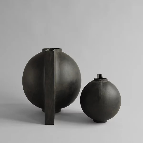 Offset Vase | Lumens