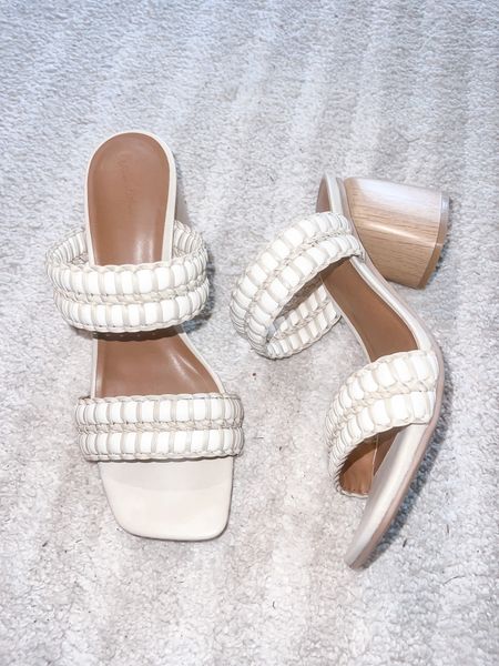 The perfect summer heel

Target | Heel | Summer Sandal | Nude | Wedge

#LTKSeasonal #LTKFind #LTKshoecrush
