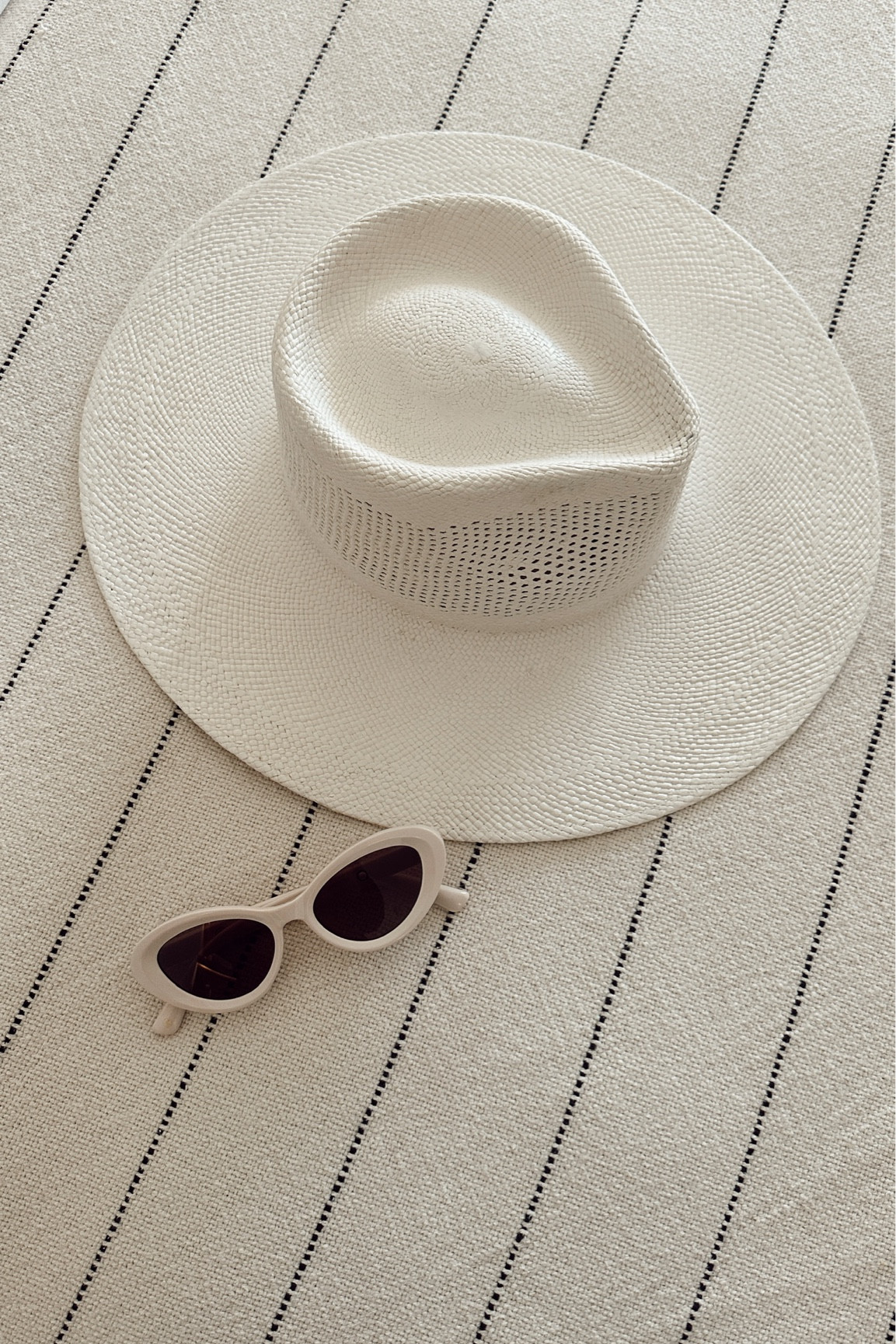 Love this hat! Will be a great accessory for summer🙌🏼🌞 I have
already styled it with many looks xx
#StylinbyAylin #Aylin

#LTKSeasonal #LTKBeauty #LTKStyleTip