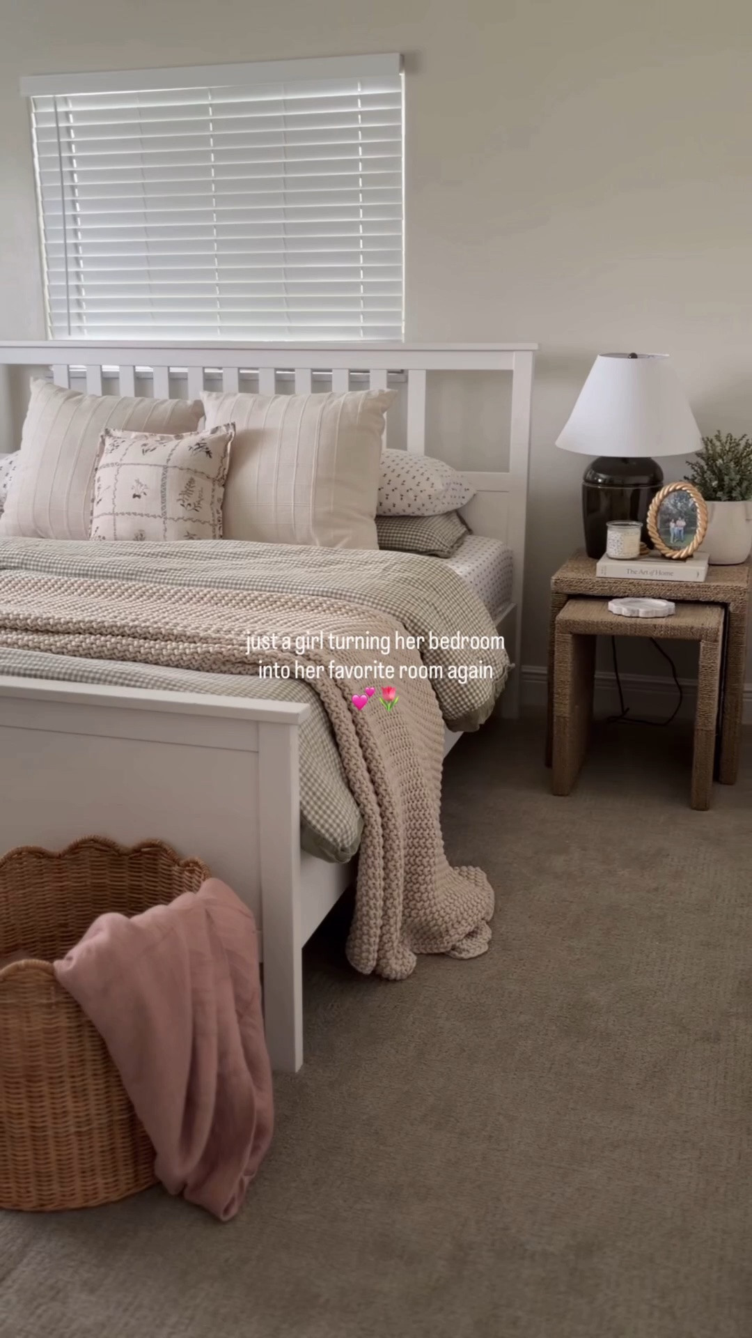 Loving the whimsy girly vibes these floral sheets paired with the gingham blanket bring to my room! You can find these items @target and they are both currently on sale 🥰 

@target #ad #sponsored