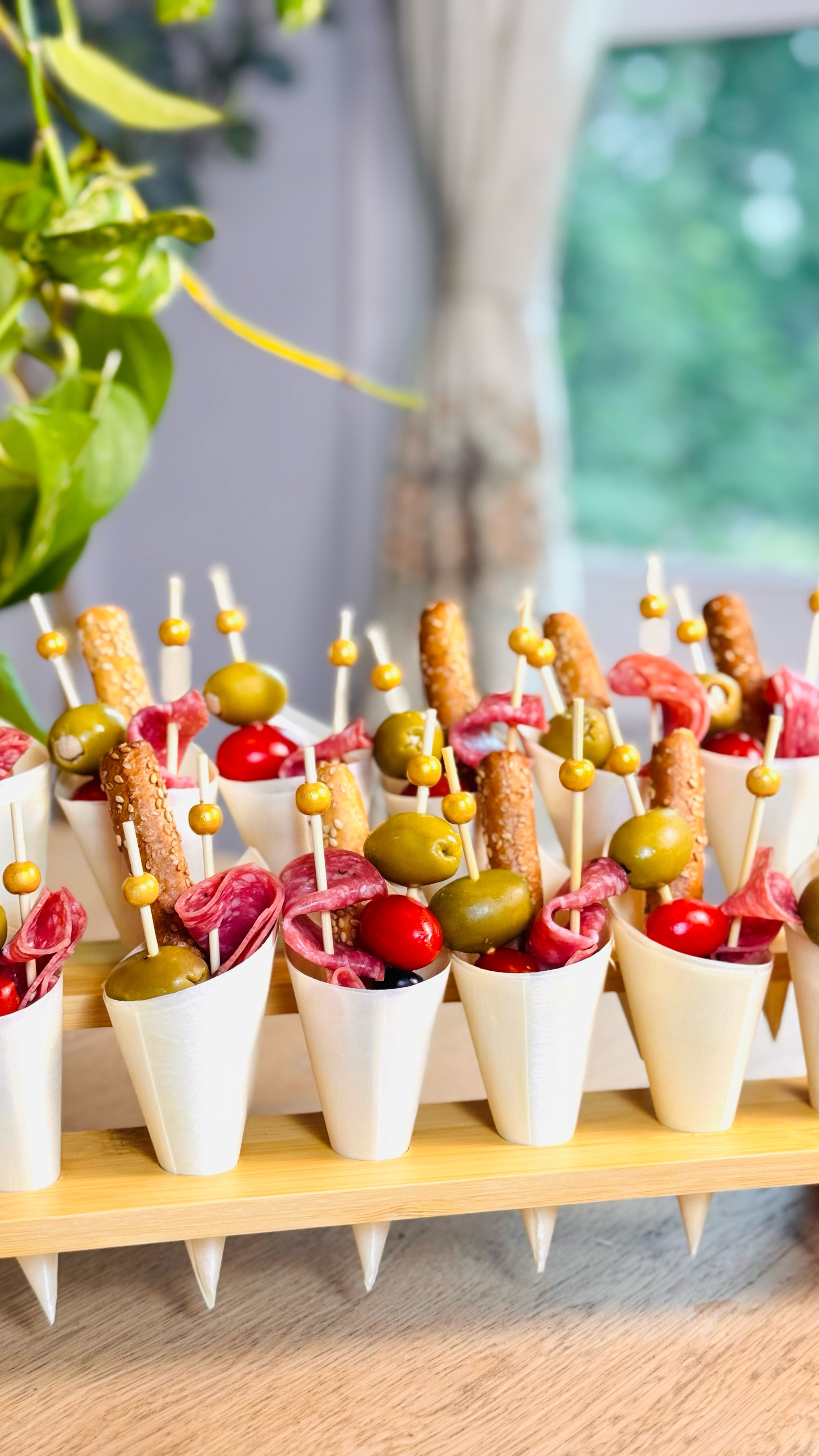 🎉✨ “Celebrate the 4th of July with a bang! Host a summer get-together that’s both delicious and fun with these delightful Charchute cones. Not only are they easy to make, but they’re also the perfect conversation starter! 

#hosting #july4hosting #hostingtips

#LTKStyleTip #LTKSummerEdit #LTKFindsUnder50