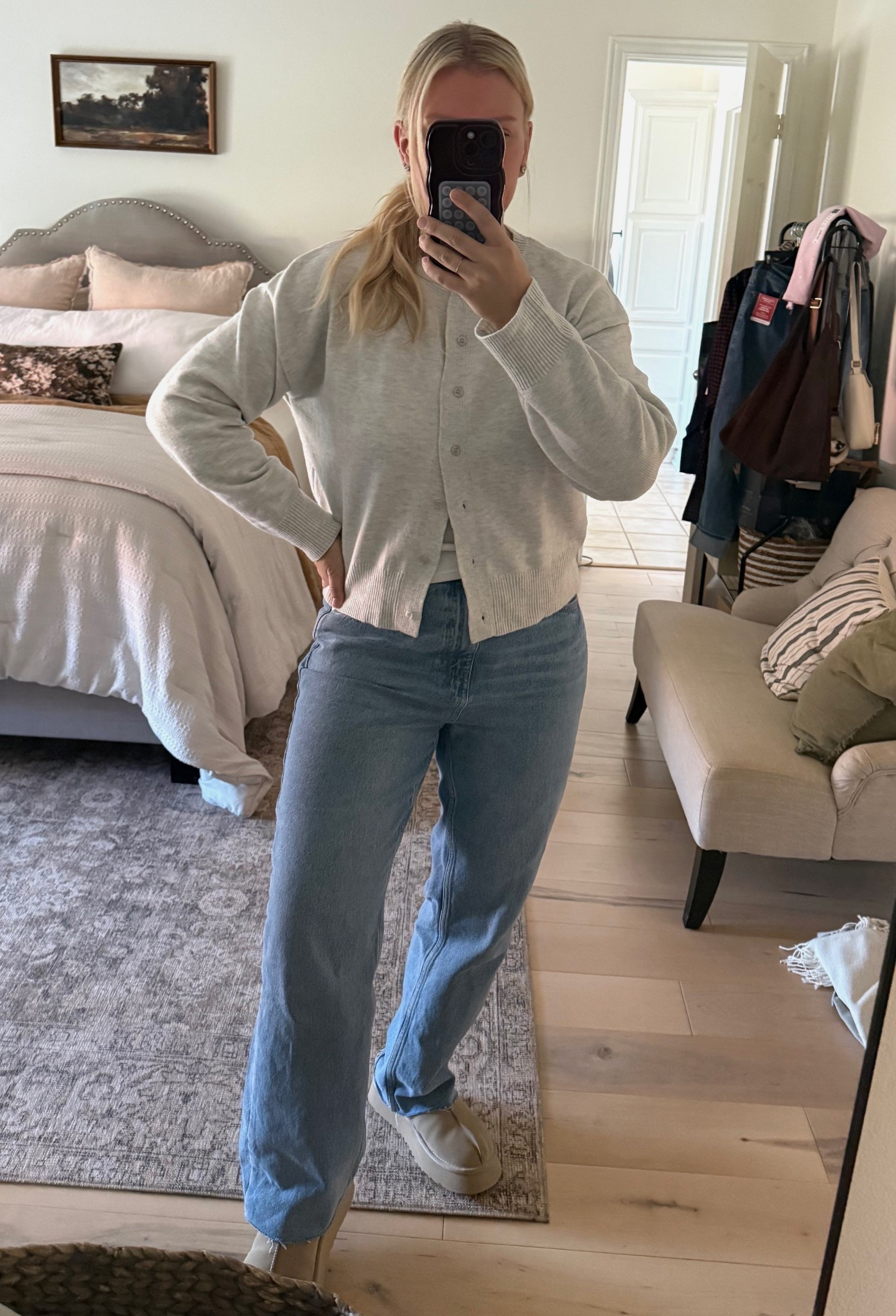 My jeans are Zara! Linked similar ones:) 
#ootd #casual #denim 