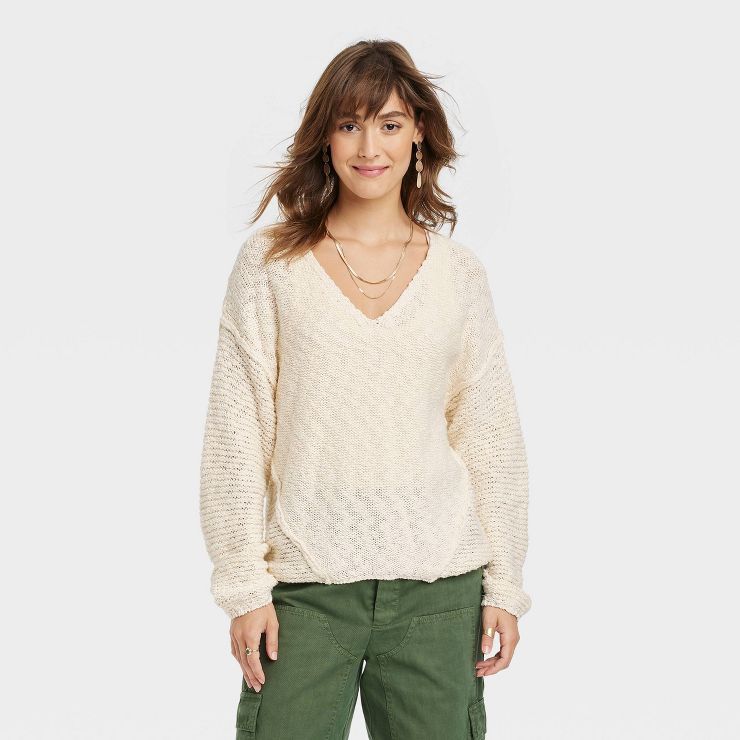 Women&#39;s V-Neck Pullover Sweater - Universal Thread&#8482; Cream S | Target
