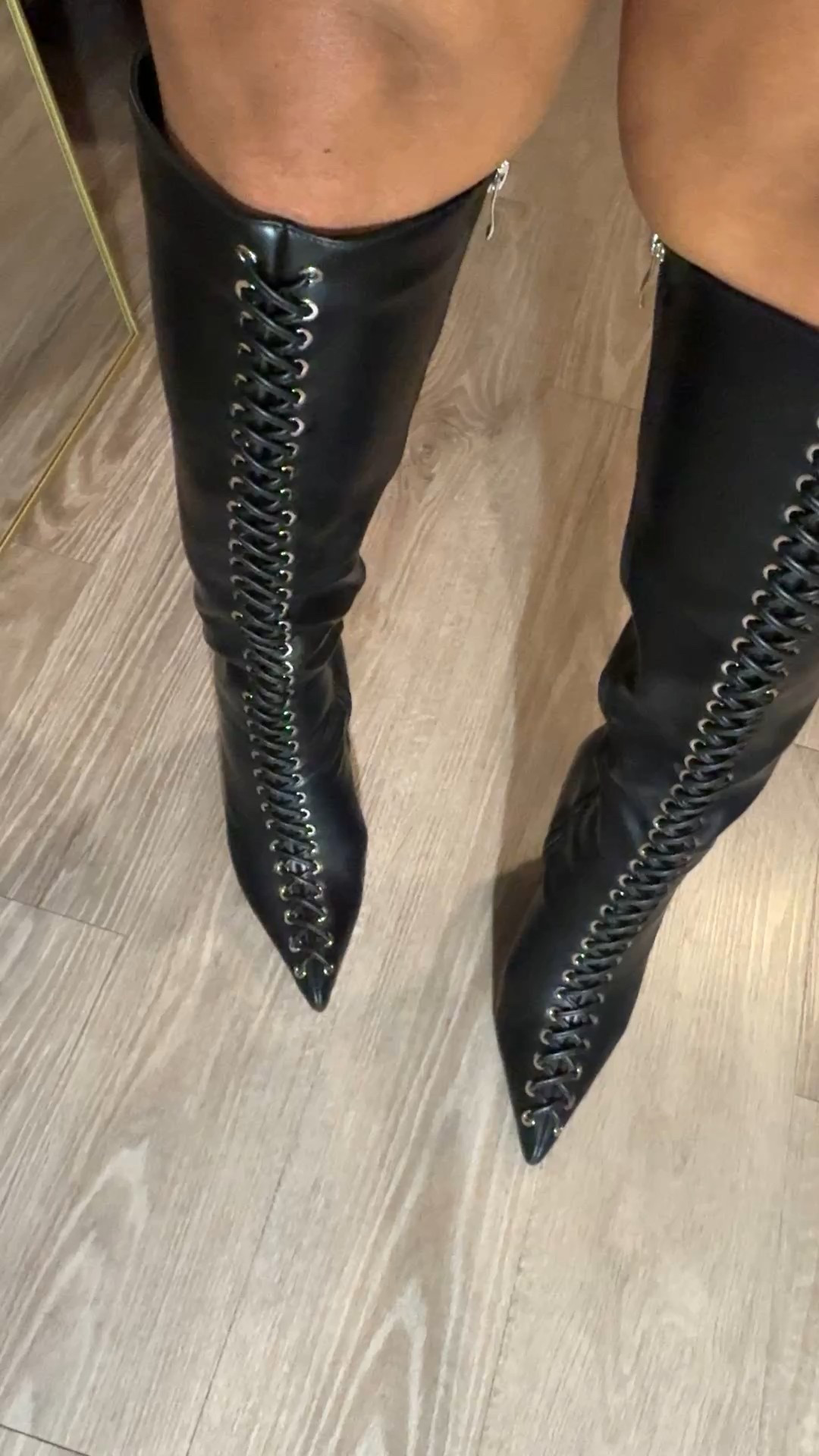 The sexiest yet nastiest boot I own and they’re super comfy! 🔥

True to size!

#LTKootd #LTKNYFW