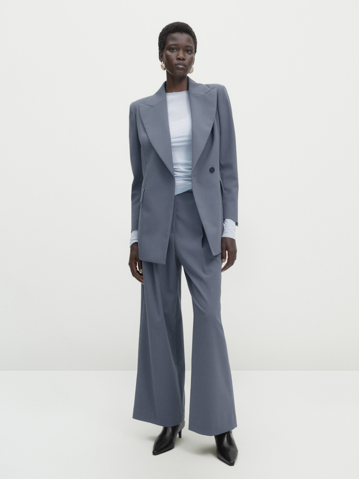 Smart suit trousers with double dart detail - Studio | Massimo Dutti US