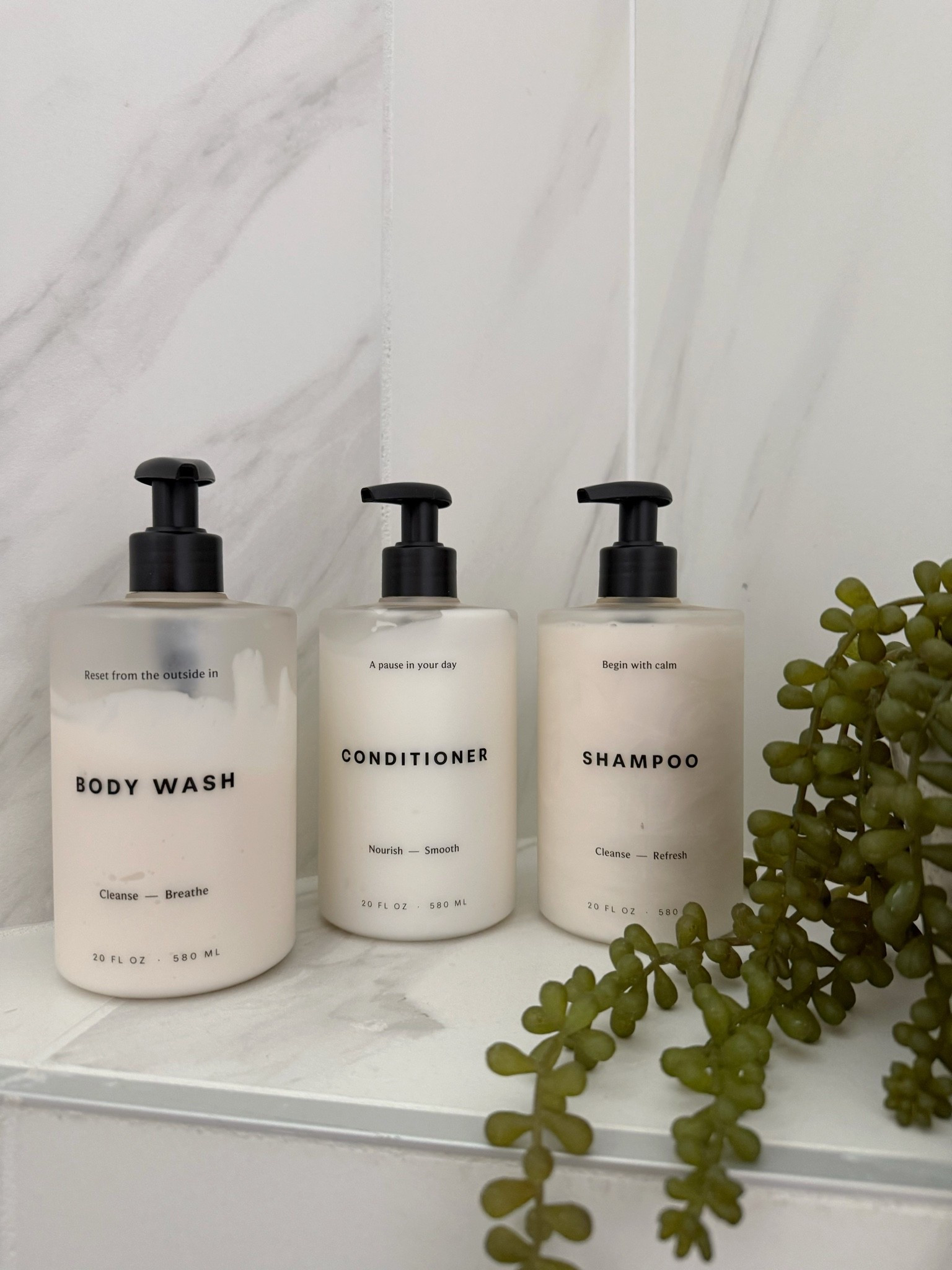 The prettiest shampoo + conditioner dispensers! 

#dispensers #soapdispensers #bathroom #bathroomdecor #showeressentials #amazon

#LTKHome