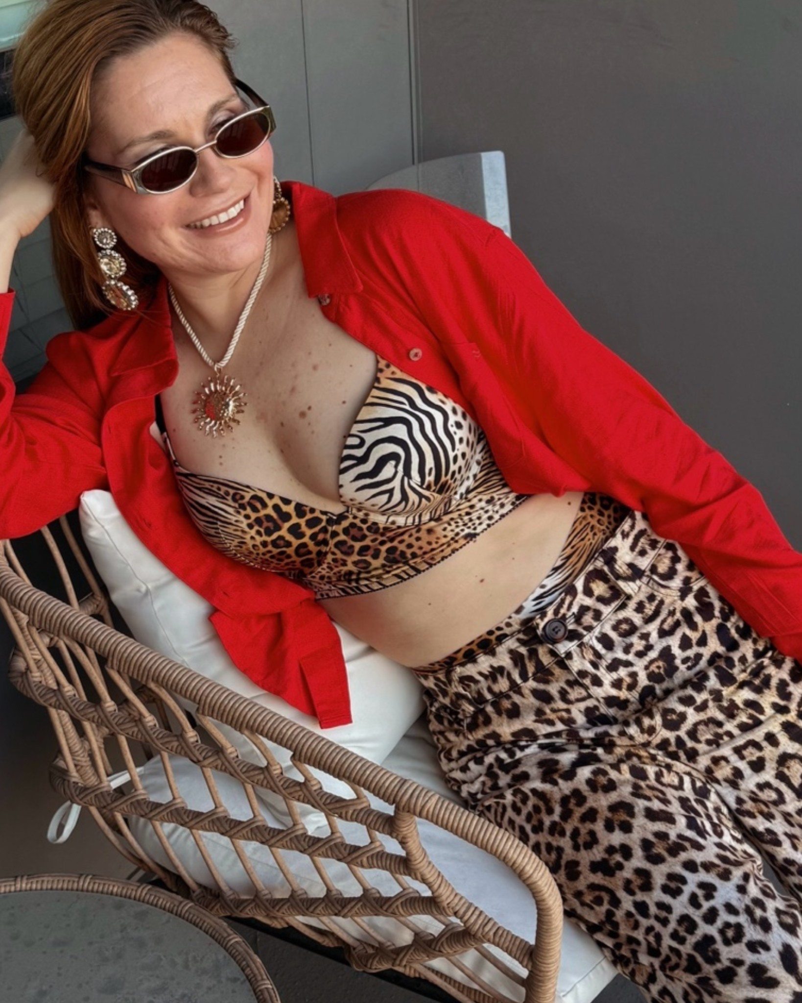 Look at that bra and panties from SavageX ! Just in time for summer!!!! 🐾