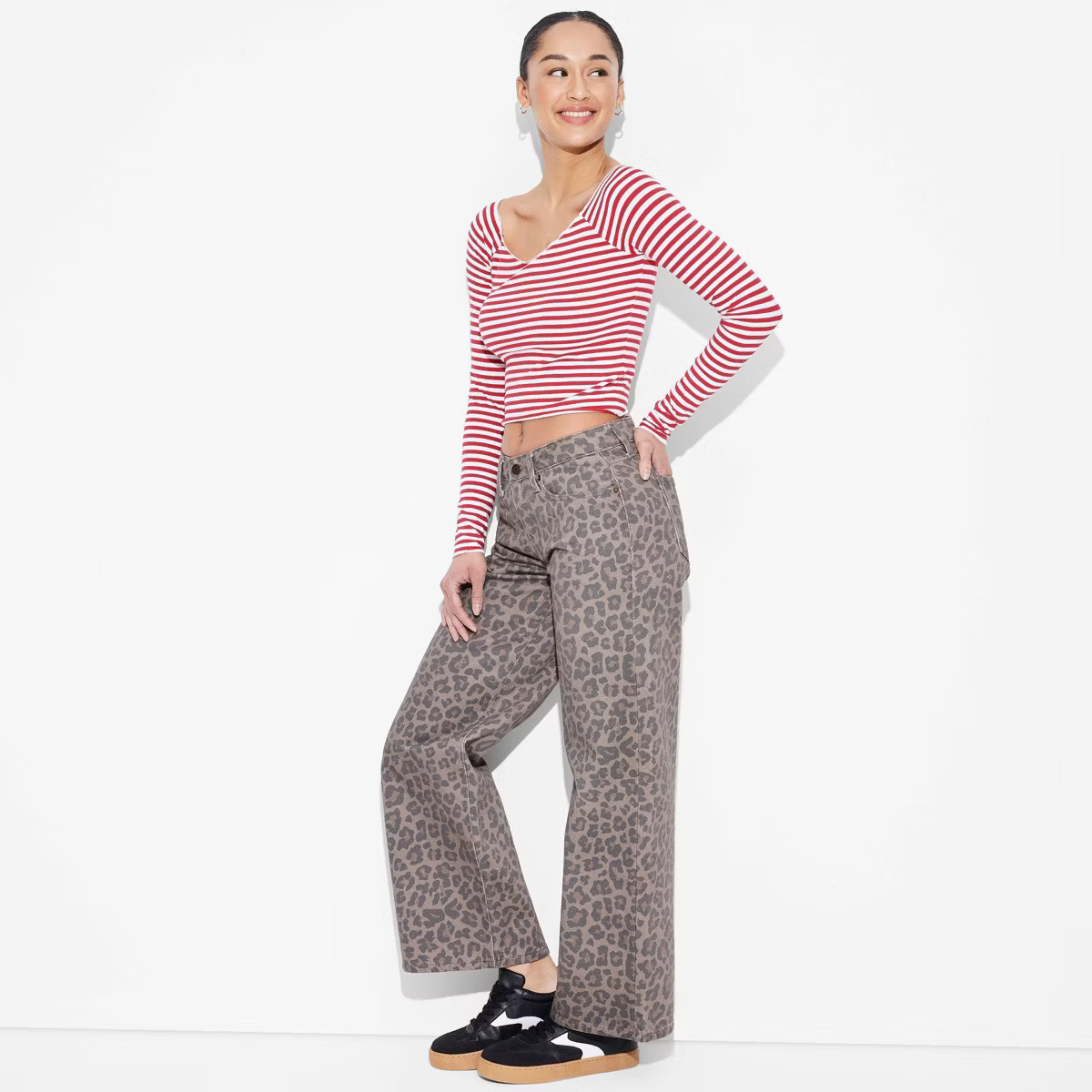 Women's Low-Rise Wide Leg Baggy Jeans - Wild Fable™ | Target