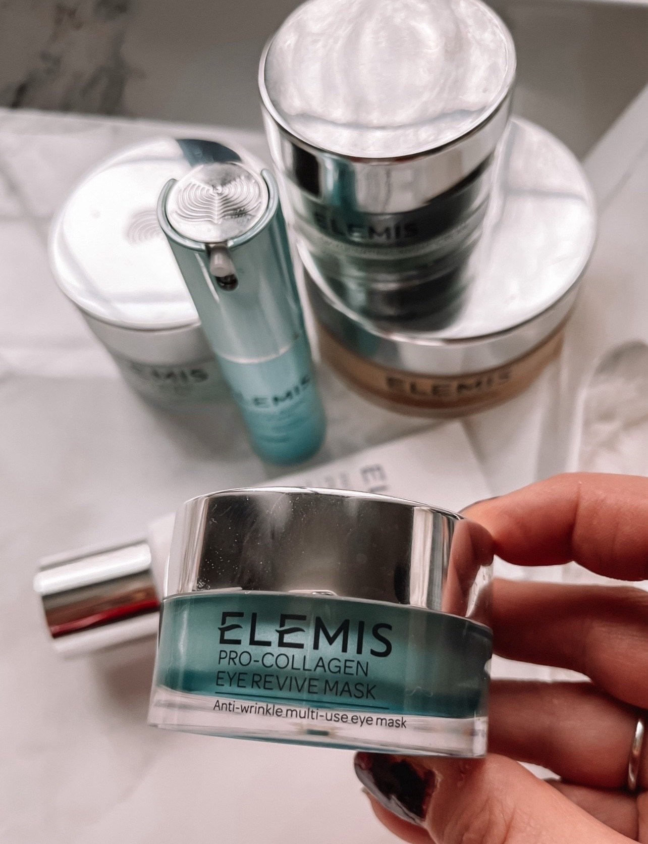 Black Friday/Cyber Monday Deals!
✨30% off CODE: CYBER ✨
Elemis pro collagen eye revive mask. Put this on at night. Helps with puffy eyes in the morning.
Time to stock up on all your favorite Elemis products!
#elemis #blackfriday #matureskin #over50skincare #skincare

#LTKCyberWeek #LTKBeauty #LTKOver40