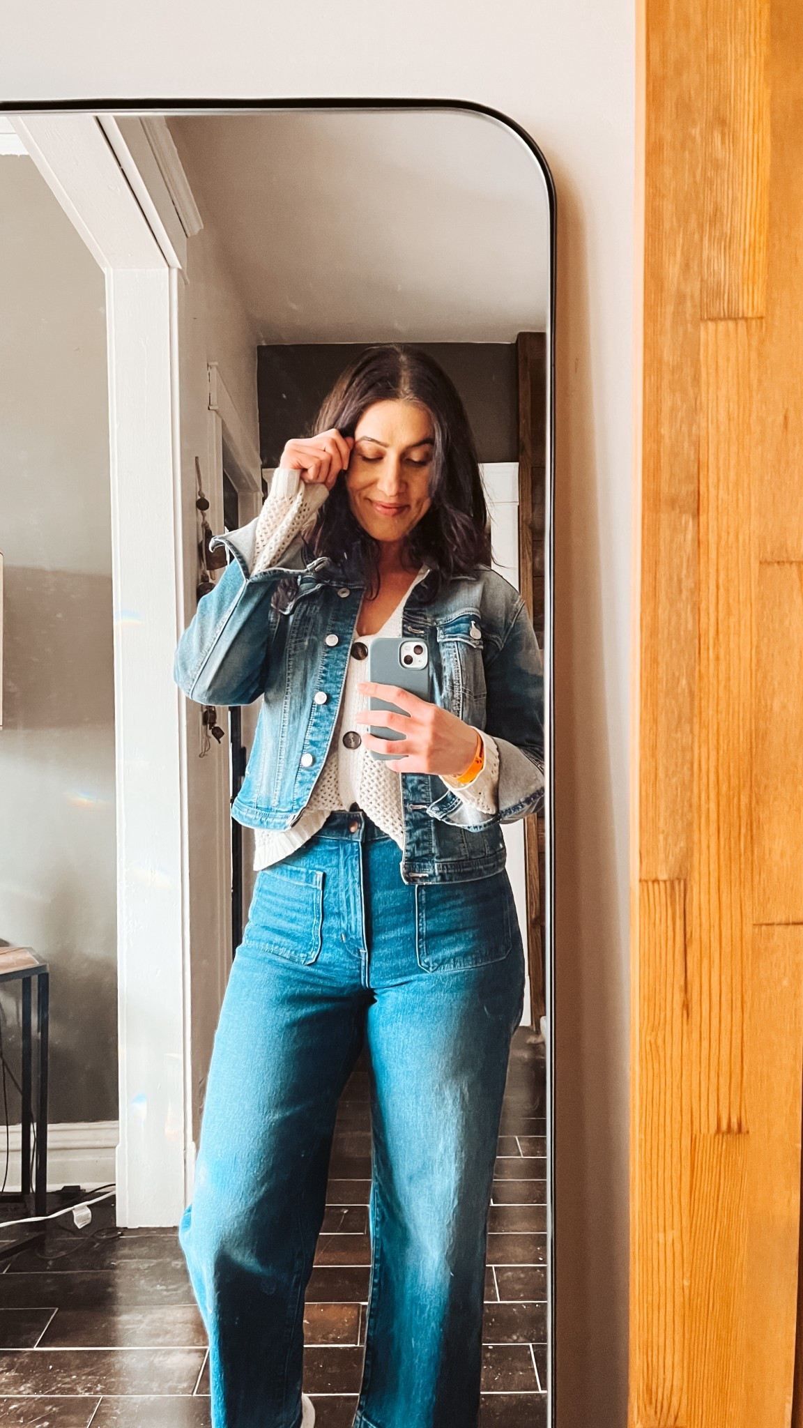 If denim on denim is wrong, I don’t want to be right.

Seriously though loving these new madewell jeans with the cutest front pockets paired with my go to jean jacket.

#LTKFindsUnder100 #LTKSaleAlert #LTKxMadewell