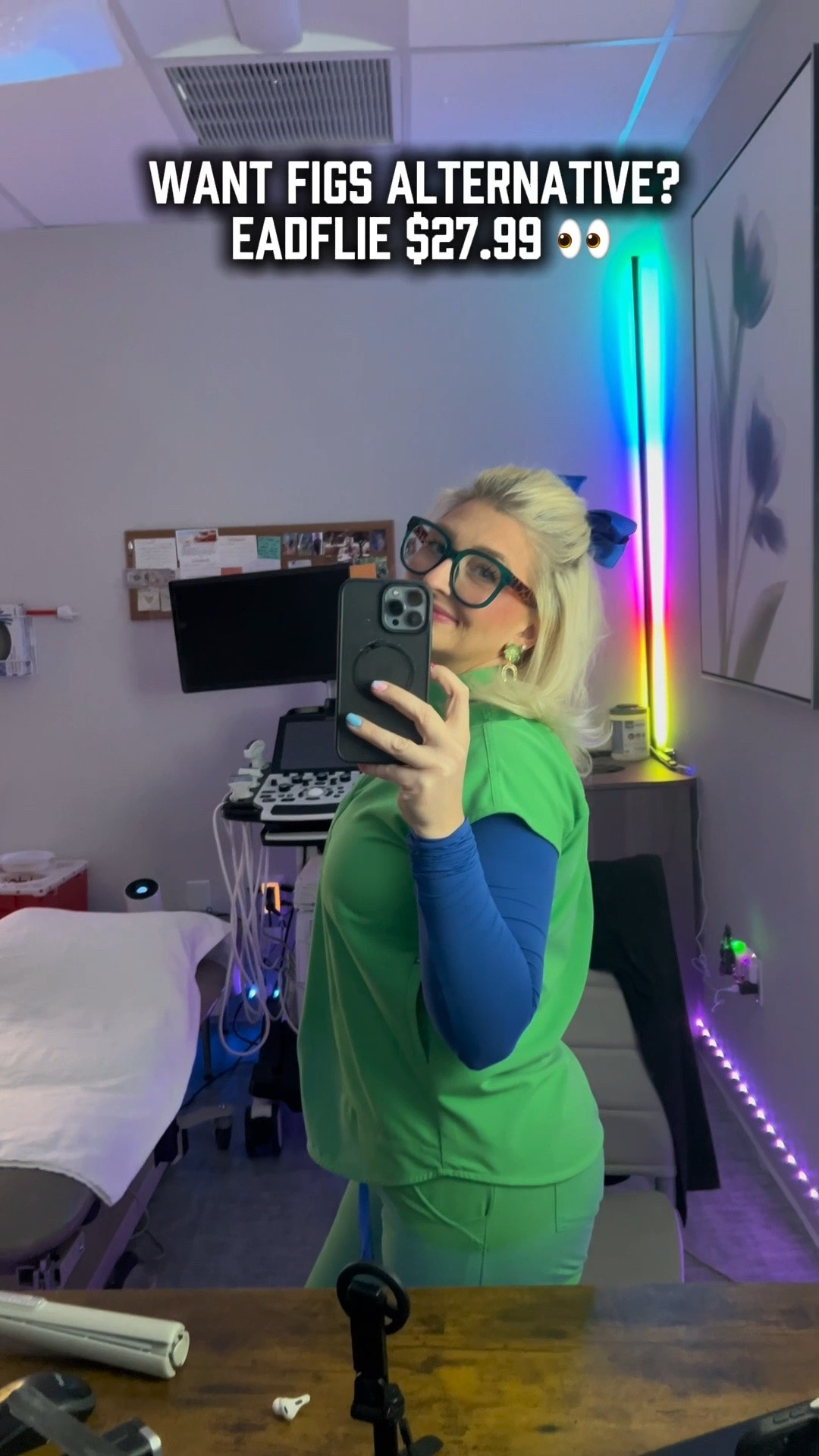 Green on green with a royal blue surprise 💚💙 This $20 Amazon sleeve feels like a second skin not hot, not bulky, just perfect. FIGS top $49, bottoms $58, Nikes $97. Can’t do FIGS? Eadflie dupe linked for $27.99! XXS top XS bottoms, 5’2” 148lbs. Tap to shop everything! 💚