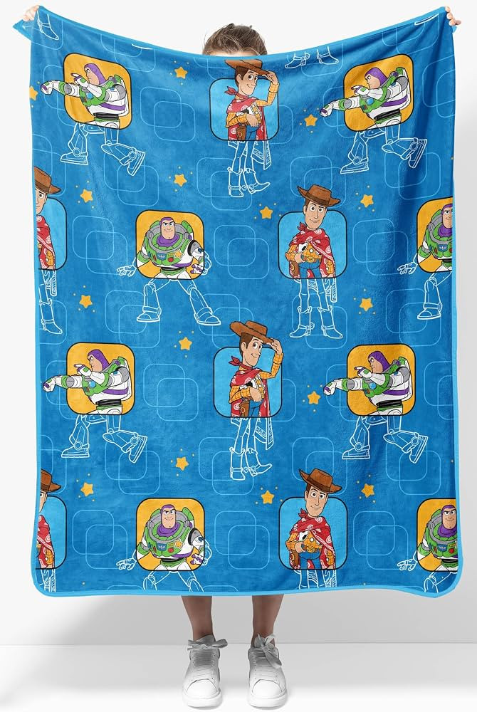 Jay Franco Kids Plush Throw Blanket \u2013 Soft & Cozy Fleece Throw for Bedroom & Couch D\u00e9co... | Amazon (US)