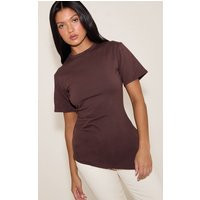 Chocolate Cotton Ruched Side Asymmetric Hem T-shirt | PrettyLittleThing UK