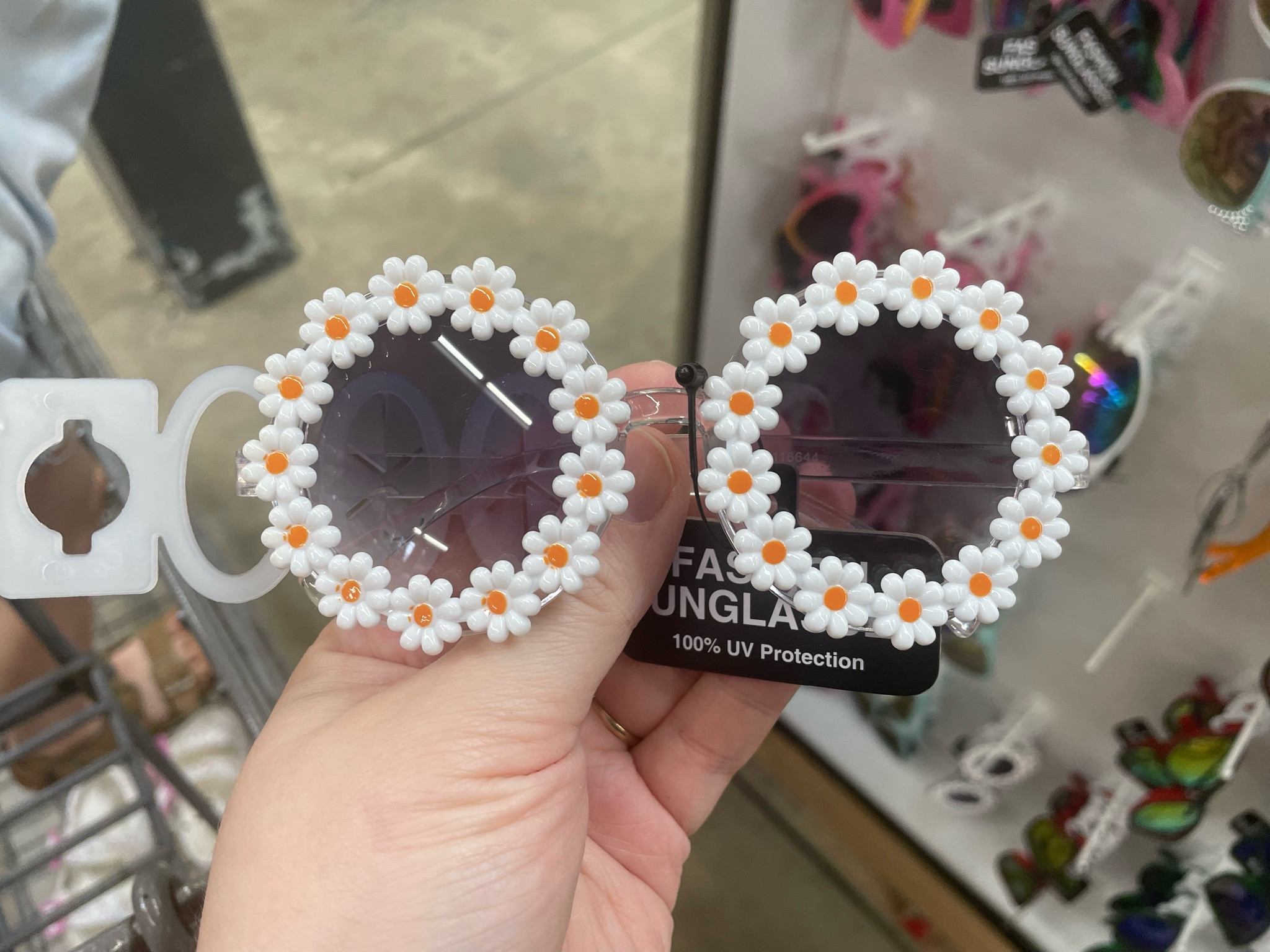 The cutest daisy glasses perfect for Summer 

#LTKkids #LTKfamily #LTKstyletip