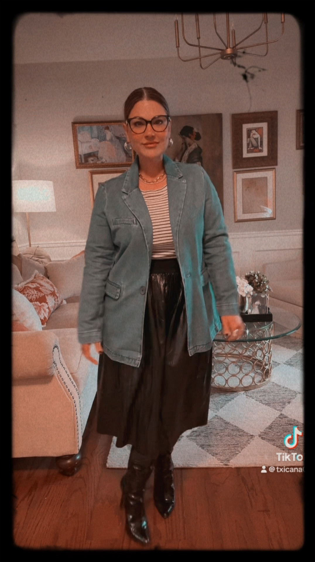 Who said you can’t wear denim to the office? Love this denim blazer from @AmericanEagle paired with a faux leather skirt and a trusty striped tee. It’s a fun, surprising combo for the office. 