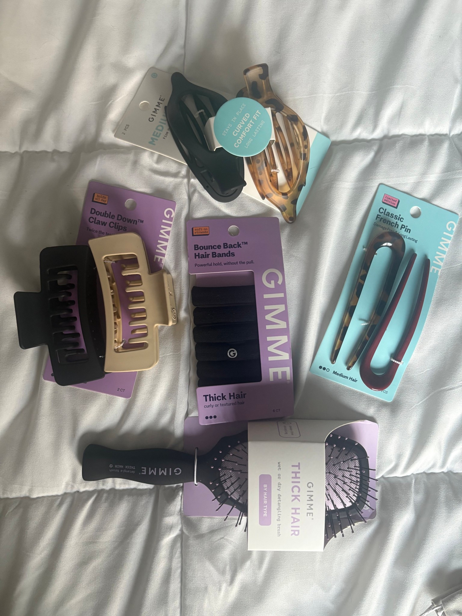 Gimme beauty goodies 💖 thank you so much for the gifts! 

#gimmebeauty #gifted #hairaccessories #haircare #accessories #hairclip #hairbrush #clawclip #frenchpin 

#LTKValentine #LTKBeauty