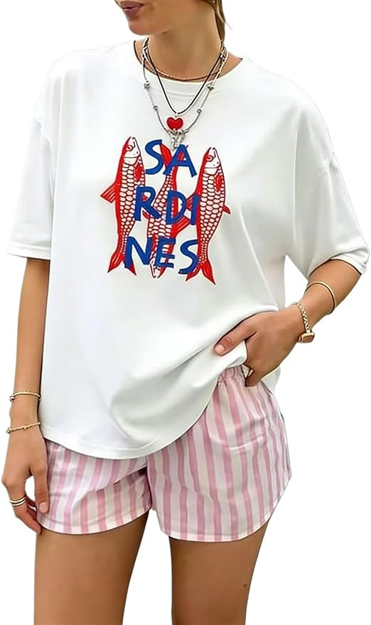 Cute Strawberry Beach Shirts Oversized Graphic Tees Women Short Sleeve Y2k Summer Tops 2000s Aest... | Amazon (US)
