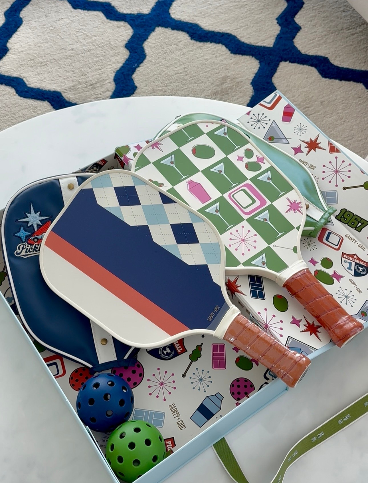 this retro glamour pickle ball set is too cute for words! 

what a fun couples gift, wedding gift, housewarming gift or fun way to treat yourself!

Pickleball
palm springs style
palm beach style
1960s style
vintage style



#LTKOver40 #LTKActive #LTKWedding