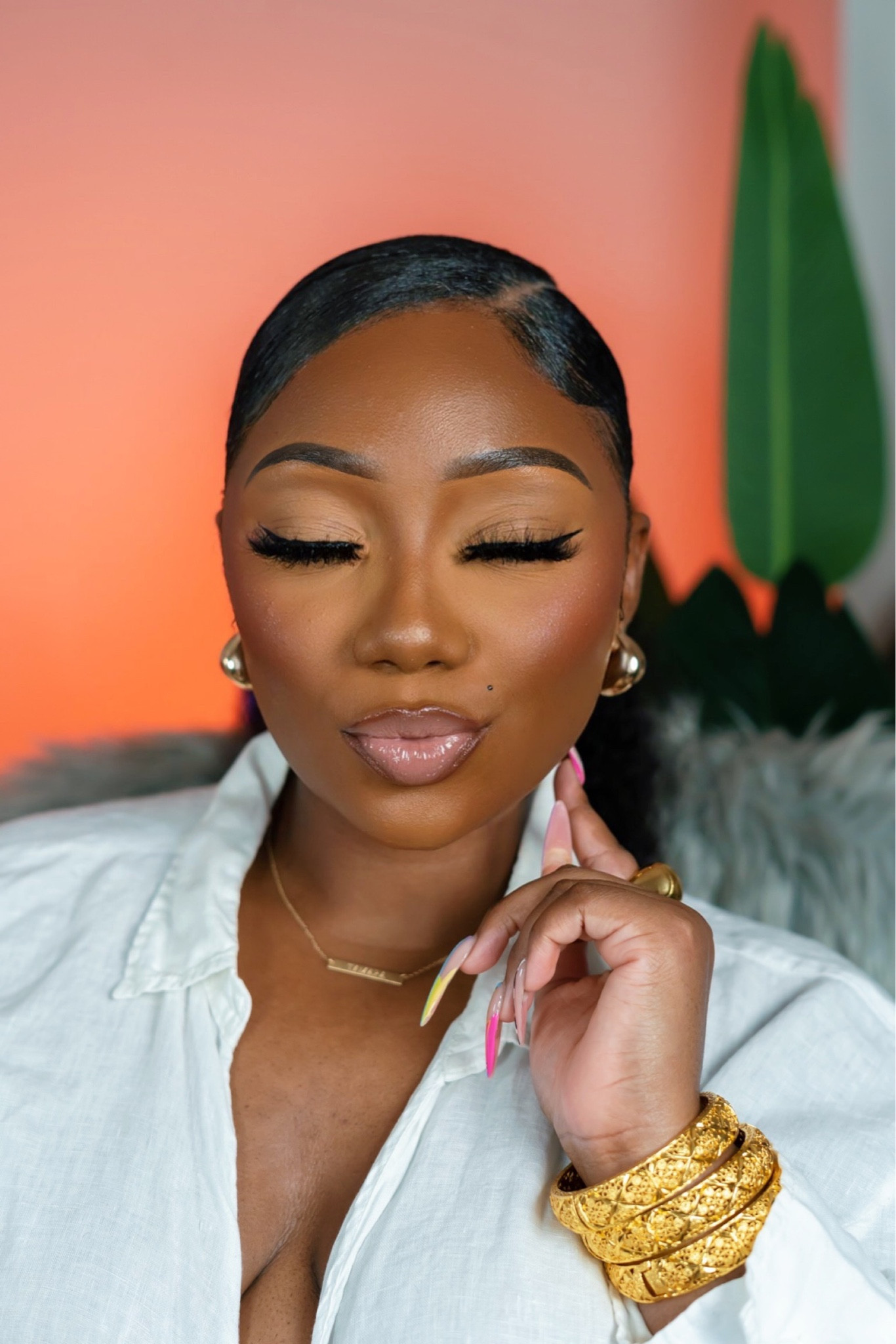 One of my favourite lip combos at the moment.

Make Up For Ever liner - Limitless Brown
Revlon lipstick - Make It Pink
Revlon lipgloss - Super Natural
Sephora Rouge lipstick - 21

#LTKbeauty