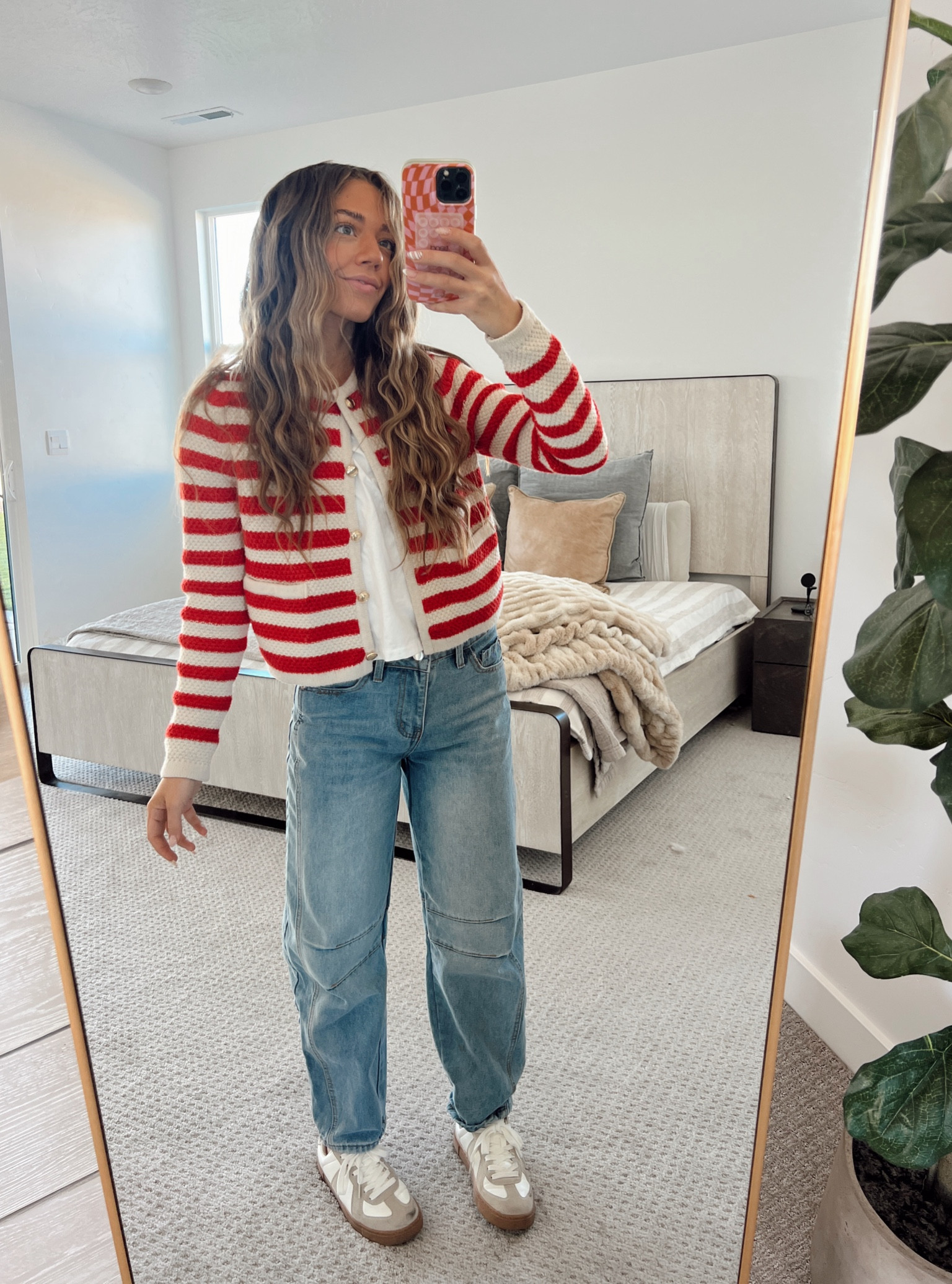 Obsessed with these jeans! They run tts! Linking similar sweaters✨🙌🏼

#LTKStyleTip #LTKHoliday #LTKSaleAlert