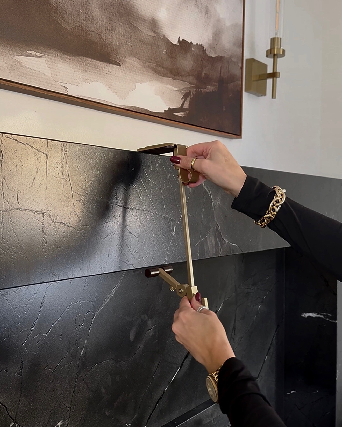 ✨HOLIDAY MANTEL MAGIC · BRASS GARLAND HOOKS✨ The easiest way to hang garland and stockings without nails or damage. These adjustable brass mantle hooks blend form and function — a sleek, designer-approved solution that feels both modern and timeless.

#TheHillaryStyle #LuxuryHomeDecor #HolidayMantel #ModernChristmas #GarlandHooks #StockingHolders #BrassAccents #NeutralHolidayDecor #DesignerLookForLess #AmazonFinds #InteriorInspo #ElevatedSeasonalStyle #MinimalistHoliday #EffortlessDecor 

 #LTKHoliday #LTKSeasonal #LTKOver40