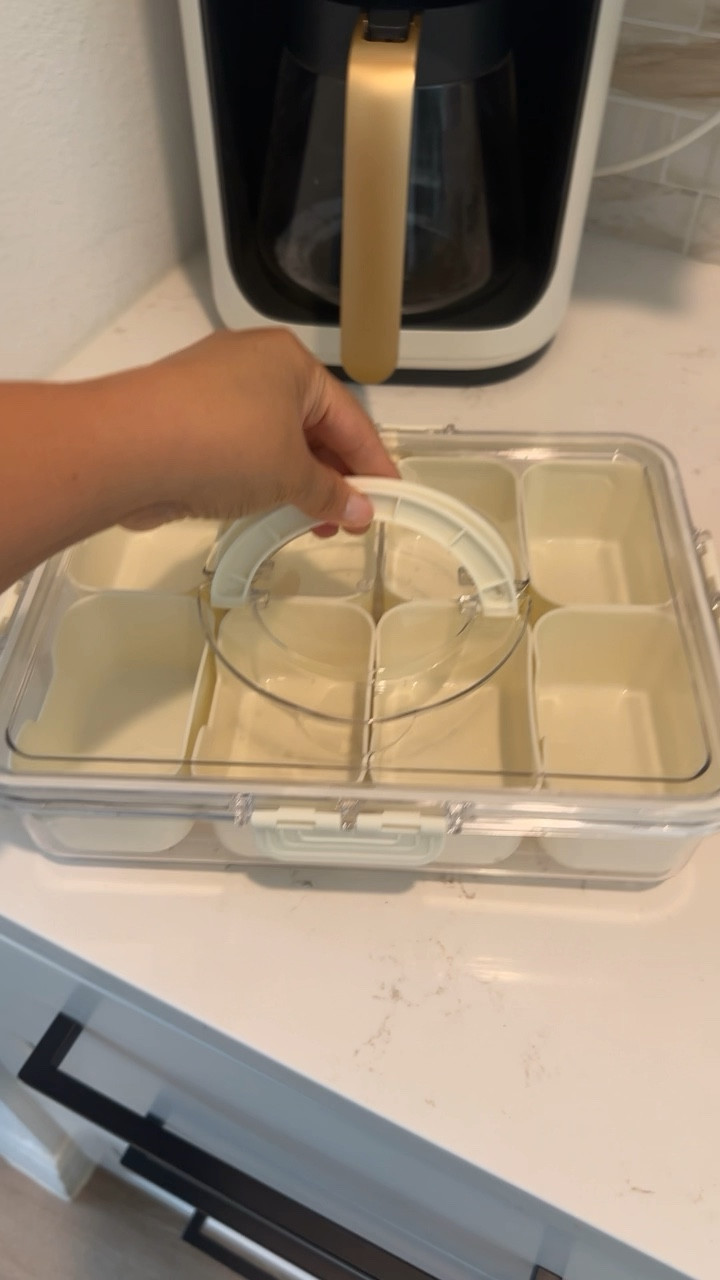 These snack caddies are perfect for on the go! I have 2, one for me and hubby and one for my girls and their favorite snacks ☺️



#LTKHome #LTKSaleAlert