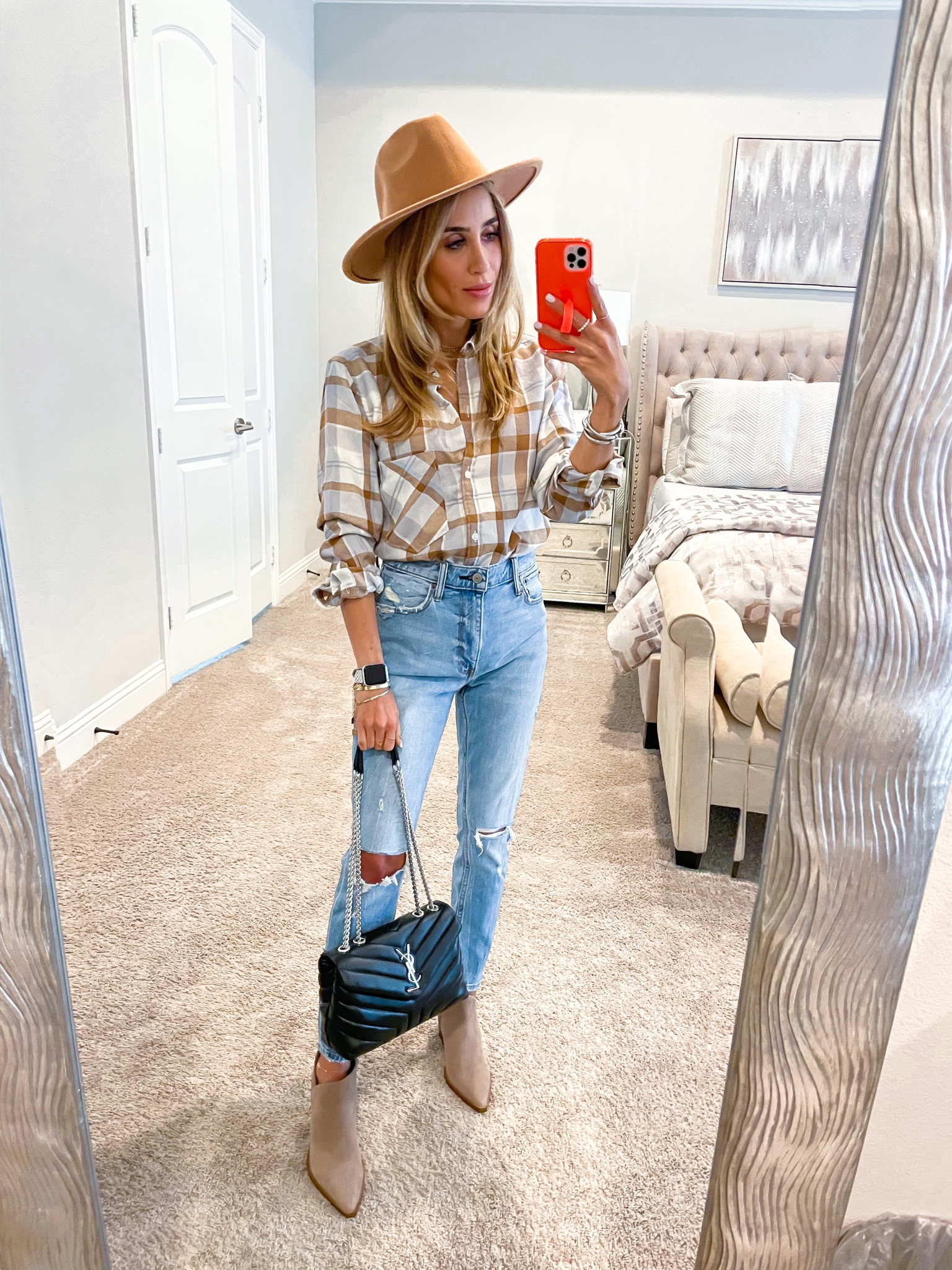 Plaid shirt size Xs, jeans size 24 short on sale 

#LTKsalealert #LTKunder100 #LTKunder50