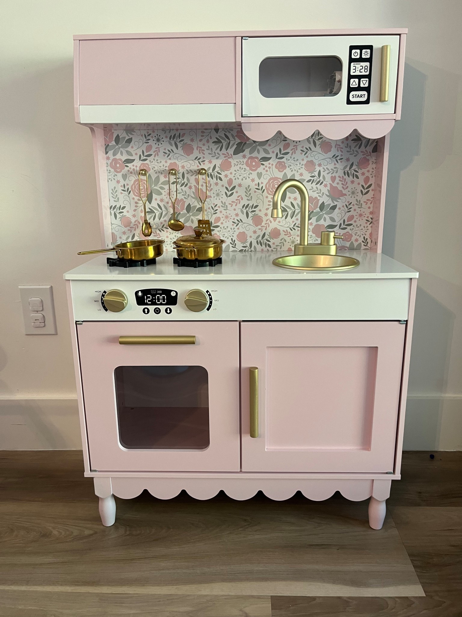 Evie loves this little kitchen it’s so girly and the best part is that it’s over 50% off! 

Baby toys, baby girl, toddler kitchen,Walmart 

#LTKSaleAlert #LTKBaby #LTKKids